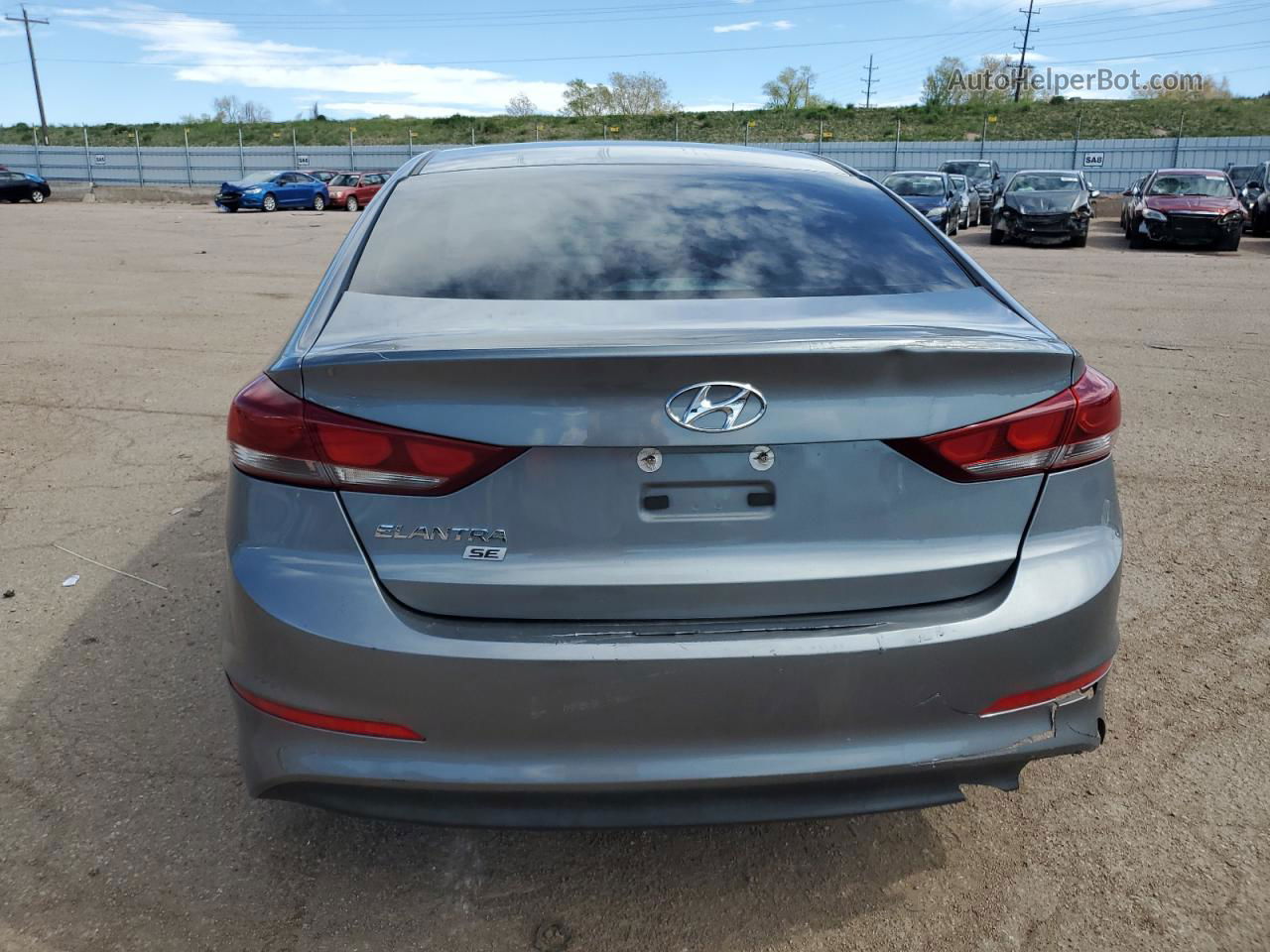 2018 Hyundai Elantra Se Gray vin: KMHD74LFXJU592999