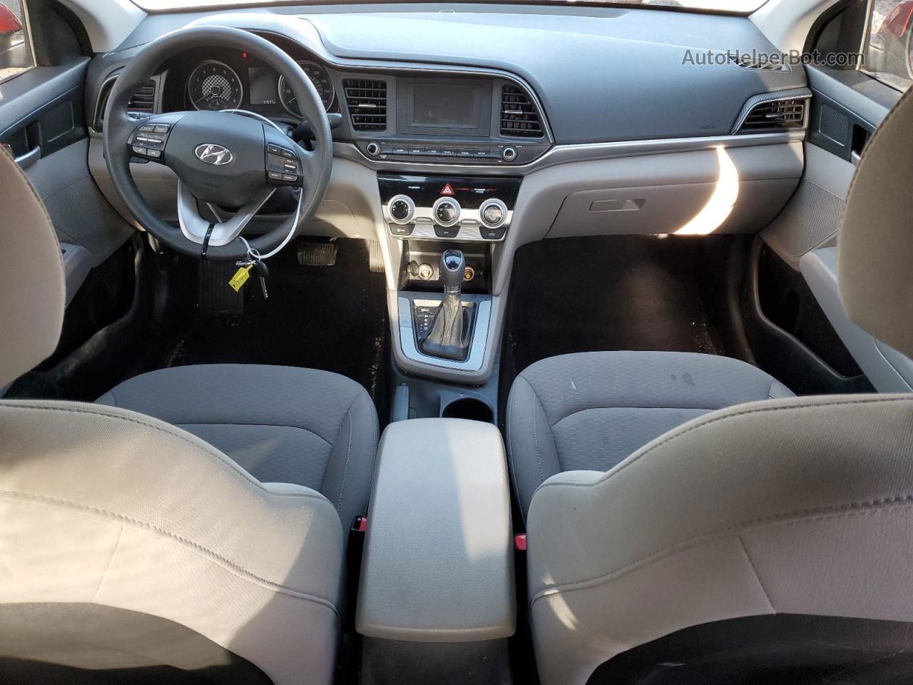 2019 Hyundai Elantra Se Красный vin: KMHD74LFXKU871046