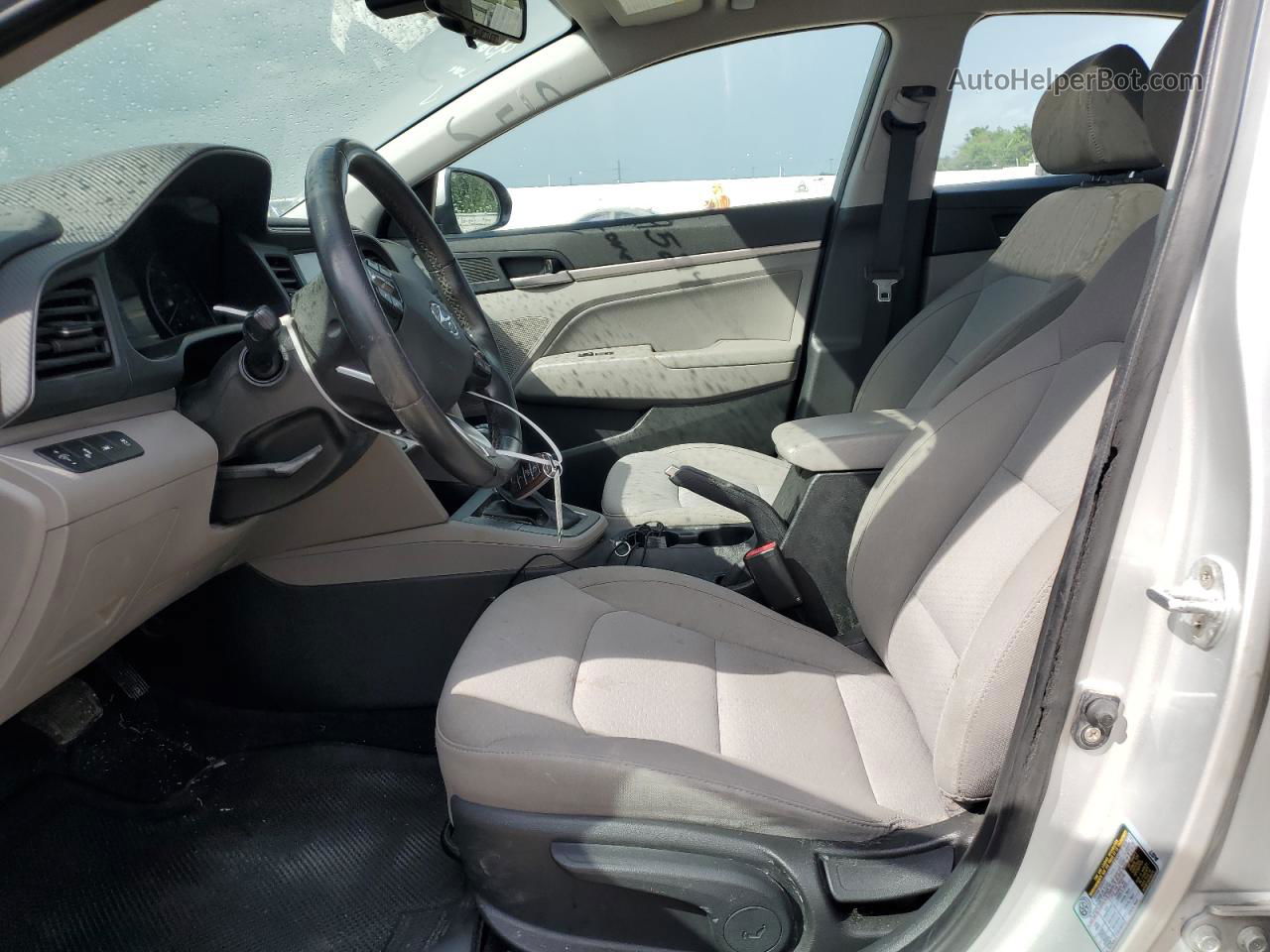 2019 Hyundai Elantra Sel Silver vin: KMHD84LF2KU773061