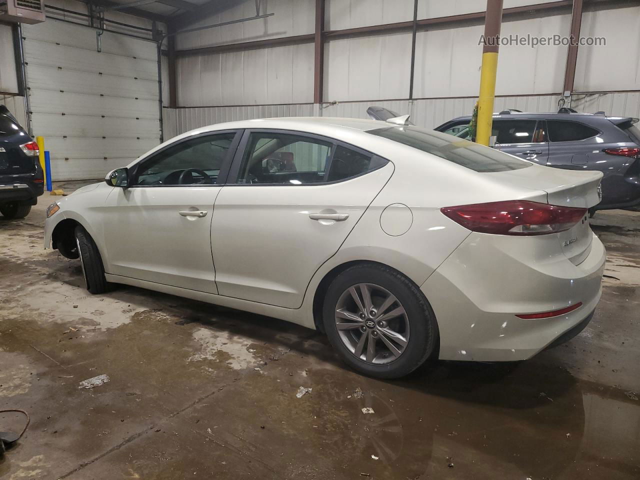 2017 Hyundai Elantra Se Tan vin: KMHD84LF5HU144211