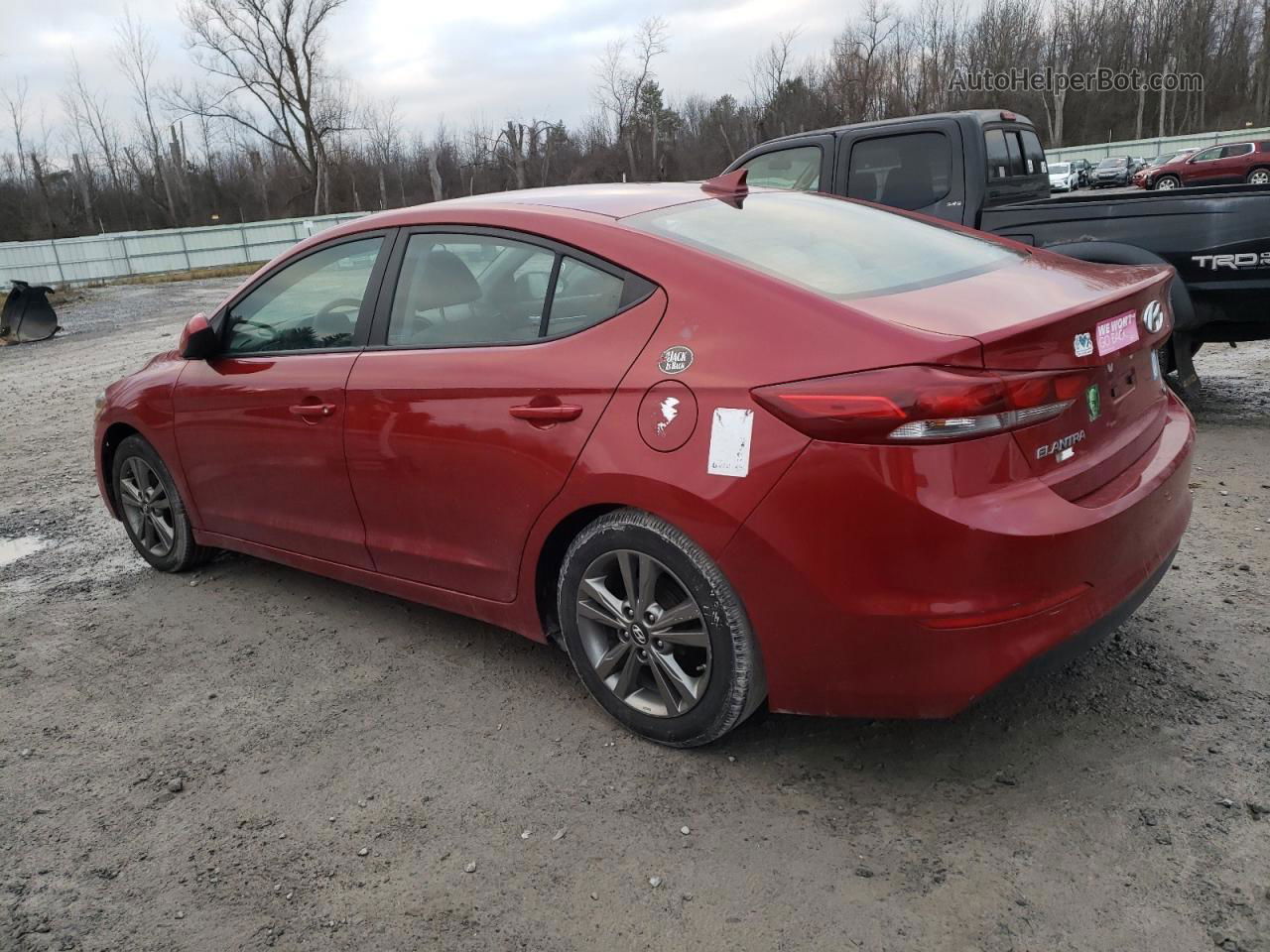 2017 Hyundai Elantra Se Red vin: KMHD84LF6HU195362