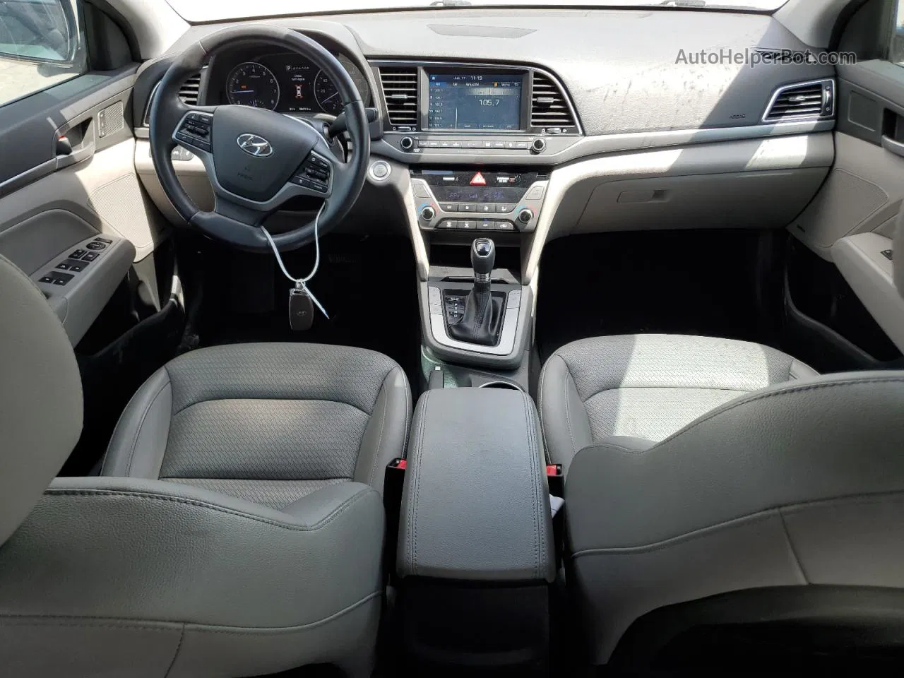 2017 Hyundai Elantra Se Серебряный vin: KMHD84LF6HU358687