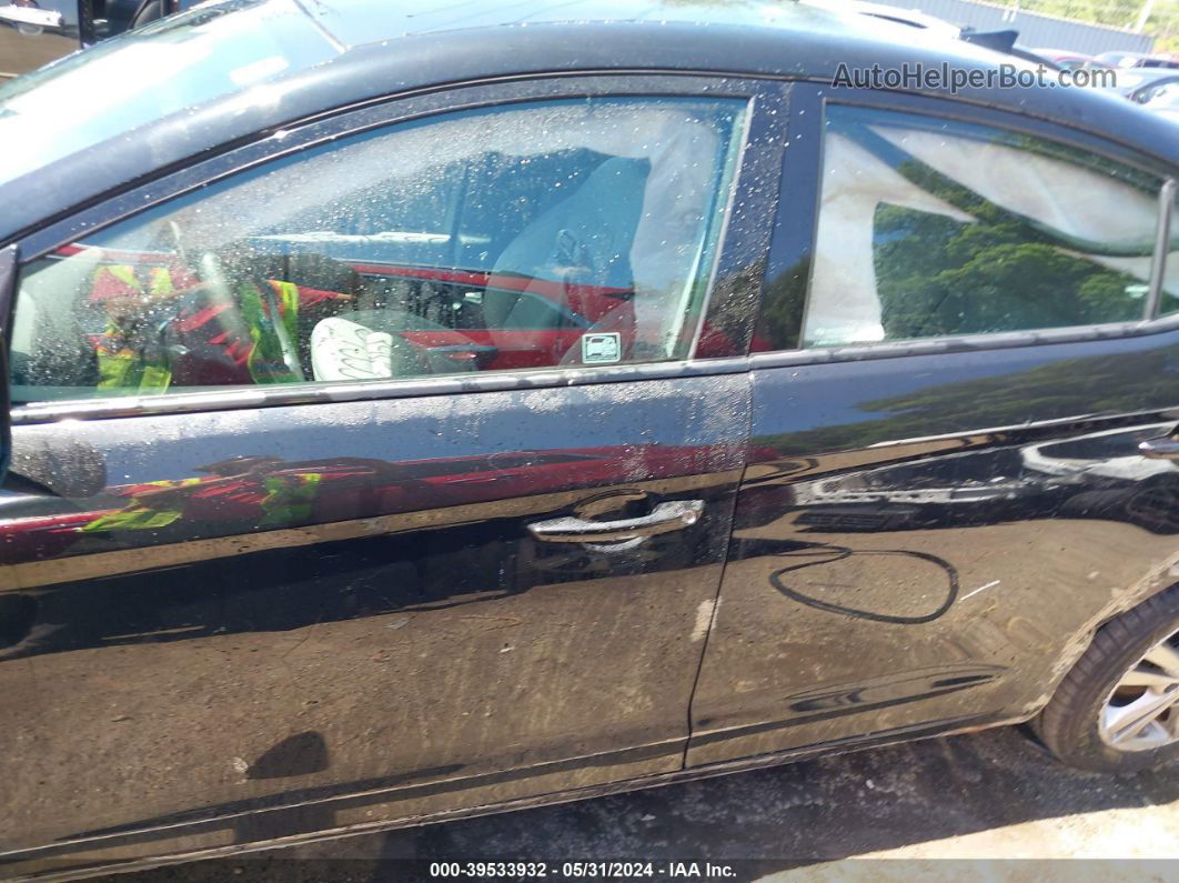 2018 Hyundai Elantra Sel Black vin: KMHD84LF7JU562906