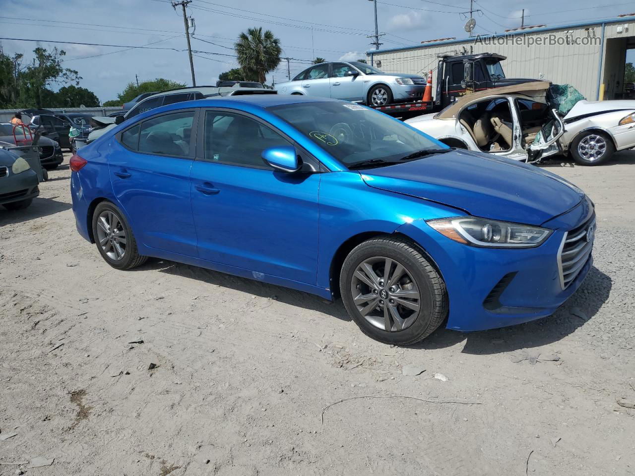 2017 Hyundai Elantra Se Blue vin: KMHD84LF8HU192611