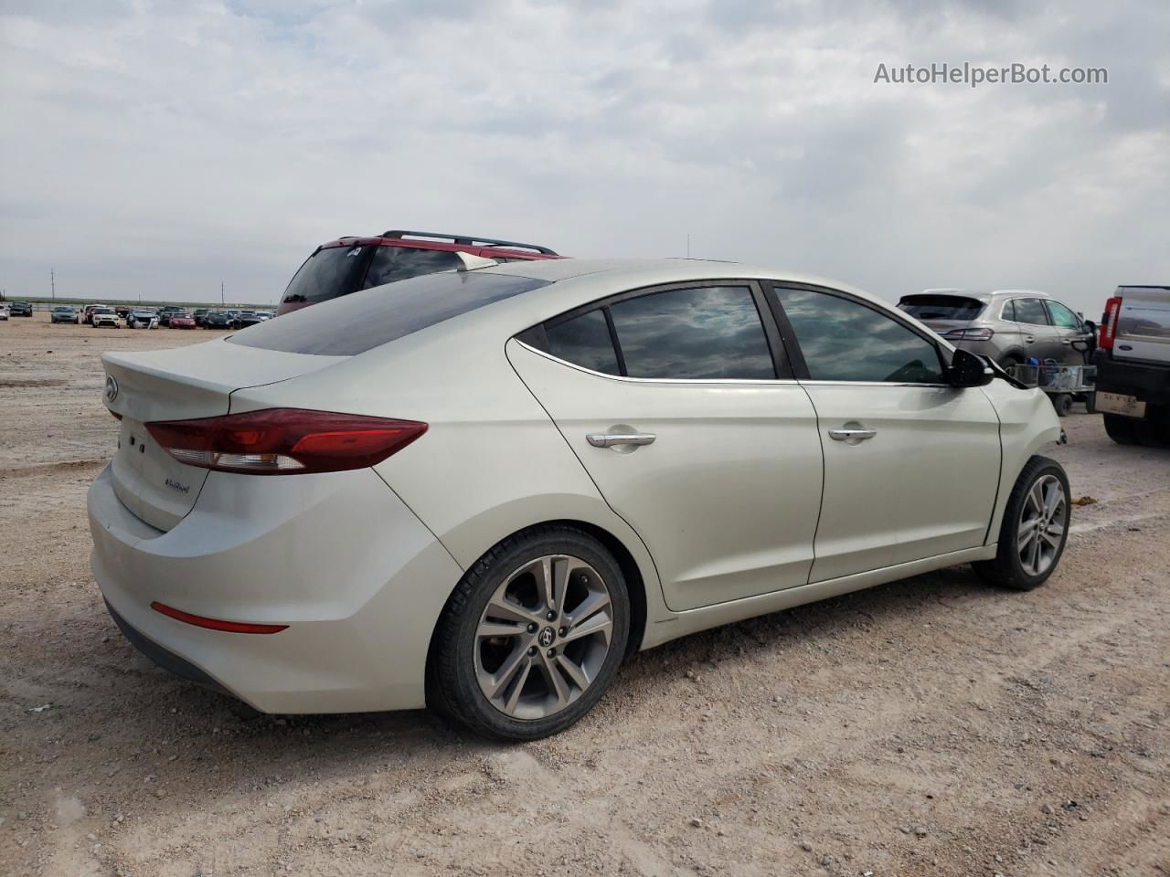 2017 Hyundai Elantra Se Beige vin: KMHD84LF8HU195055