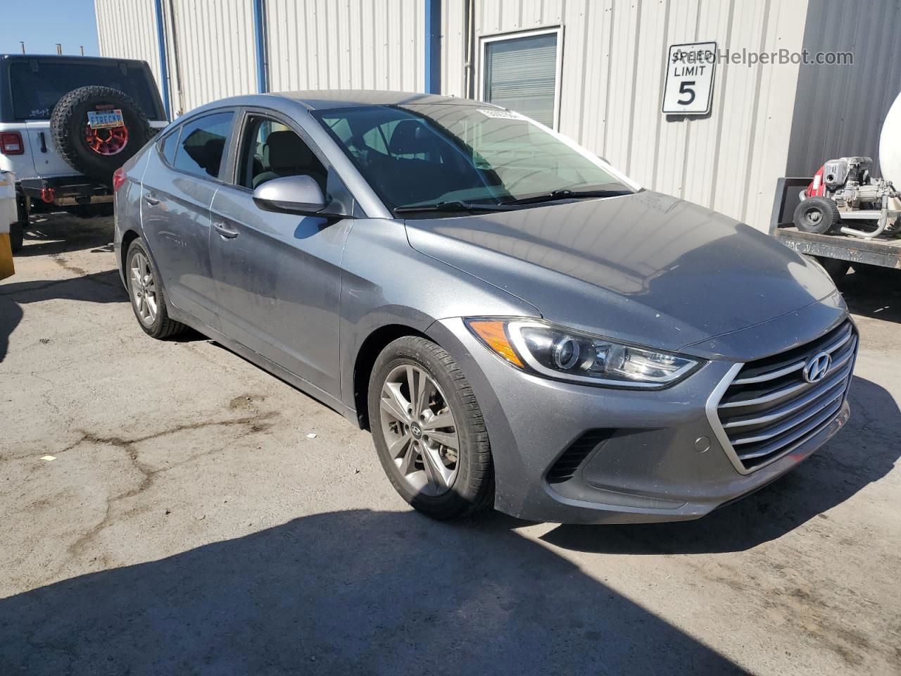 2017 Hyundai Elantra Se Silver vin: KMHD84LF8HU210993