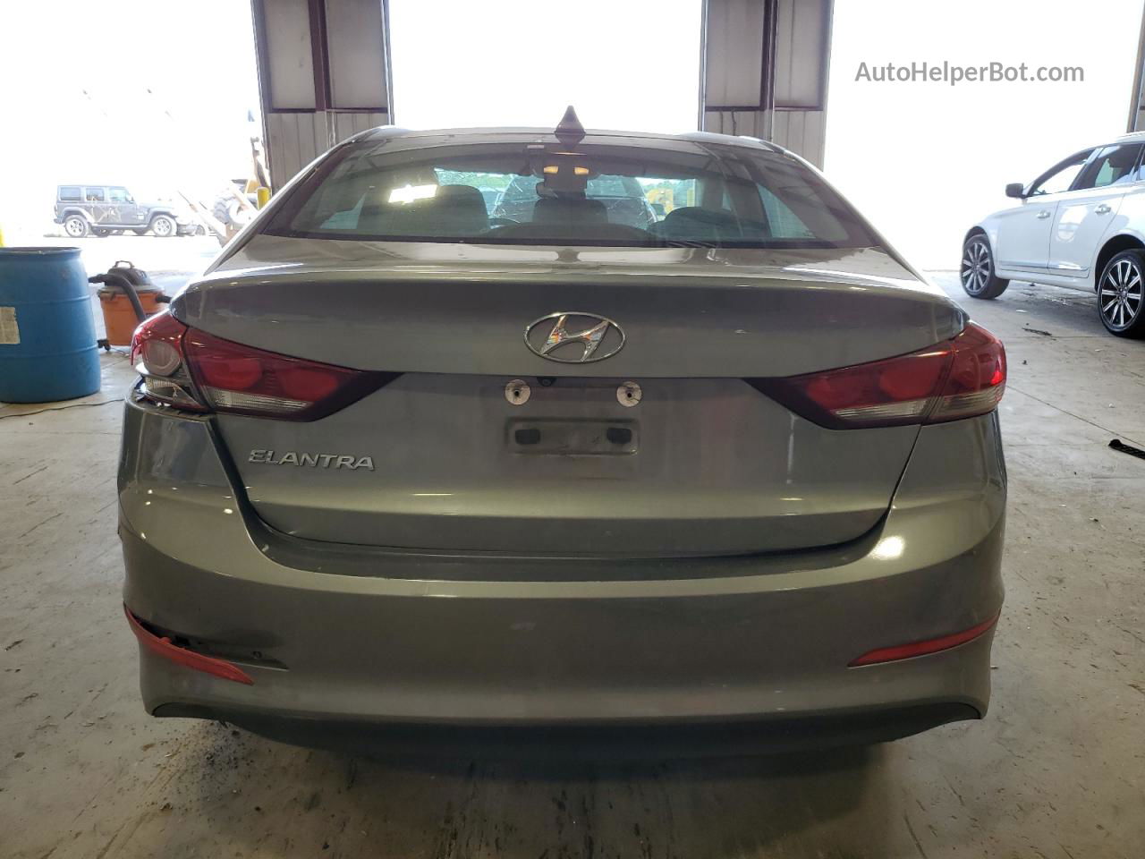 2017 Hyundai Elantra Se Silver vin: KMHD84LFXHU244210