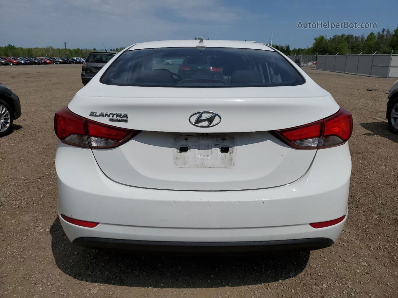 2016 Hyundai Elantra Se White vin: KMHDH4AE1GU494802