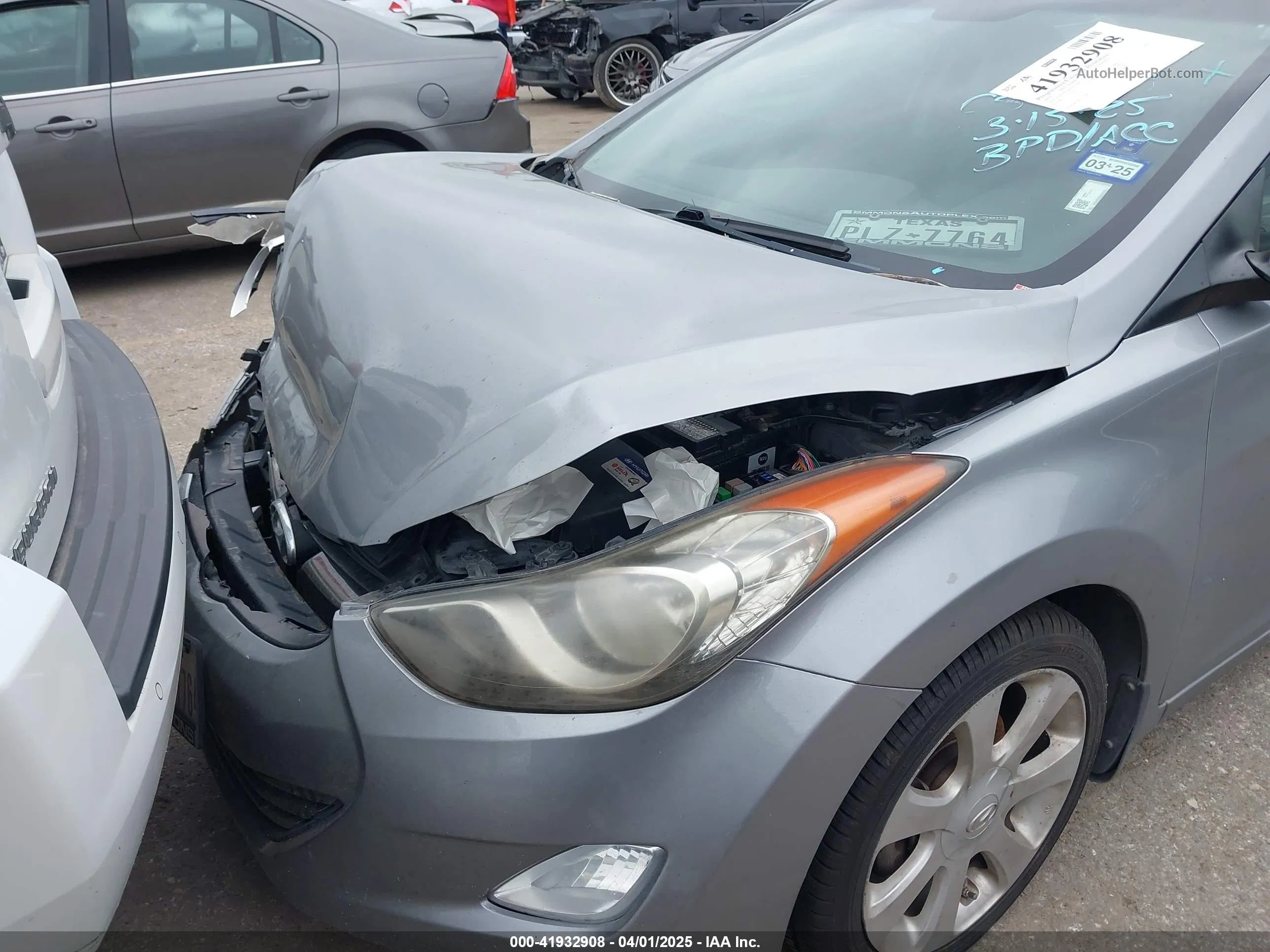 2013 Hyundai Elantra Limited Silver vin: KMHDH4AE6DU569537