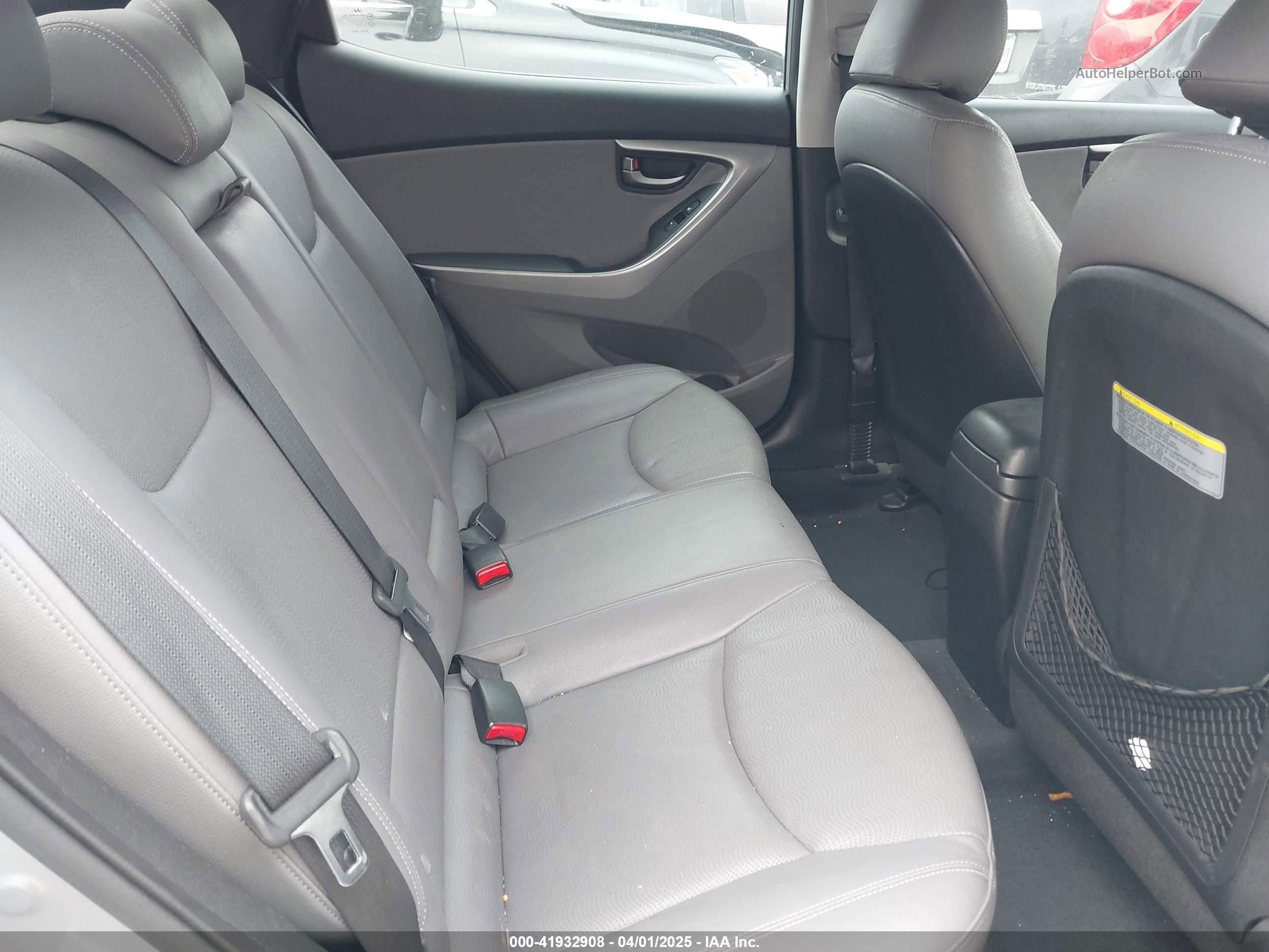 2013 Hyundai Elantra Limited Silver vin: KMHDH4AE6DU569537