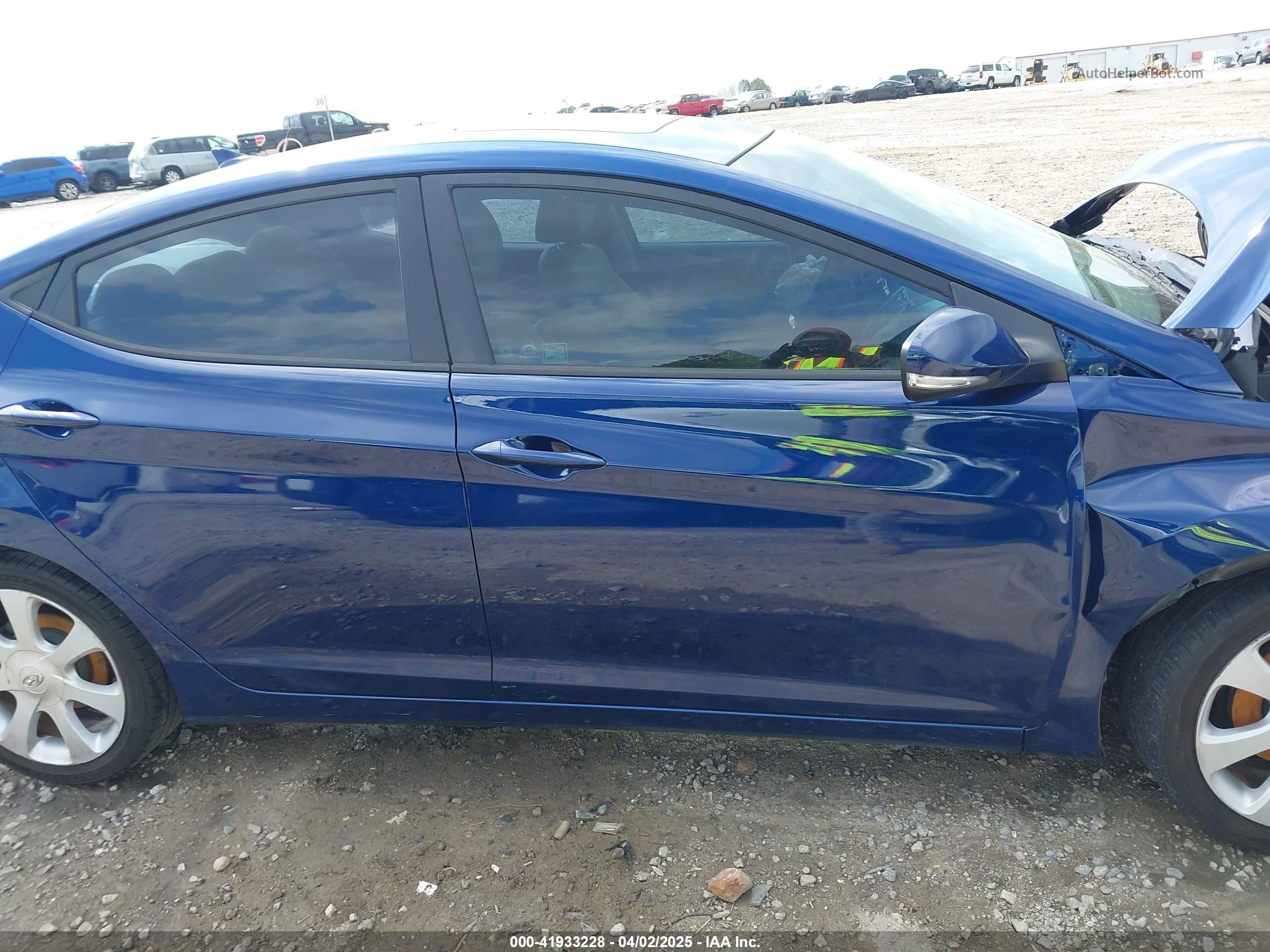 2013 Hyundai Elantra Limited Blue vin: KMHDH4AE7DU749688