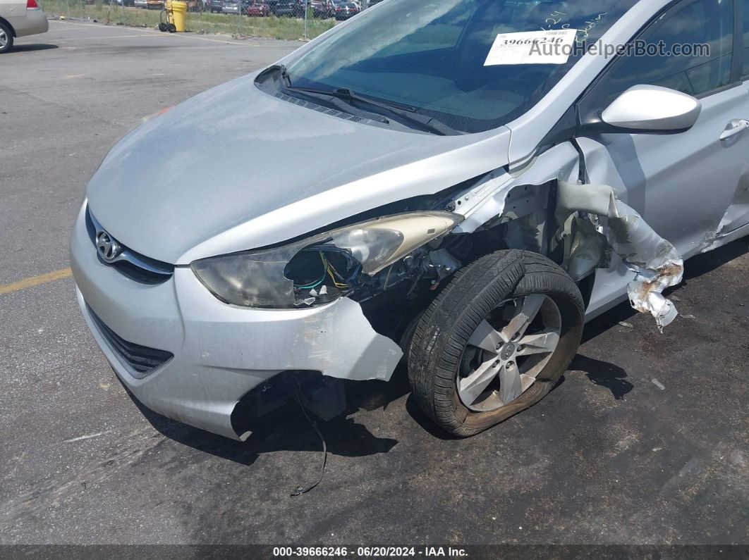 2013 Hyundai Elantra Gls Серебряный vin: KMHDH4AE7DU881916