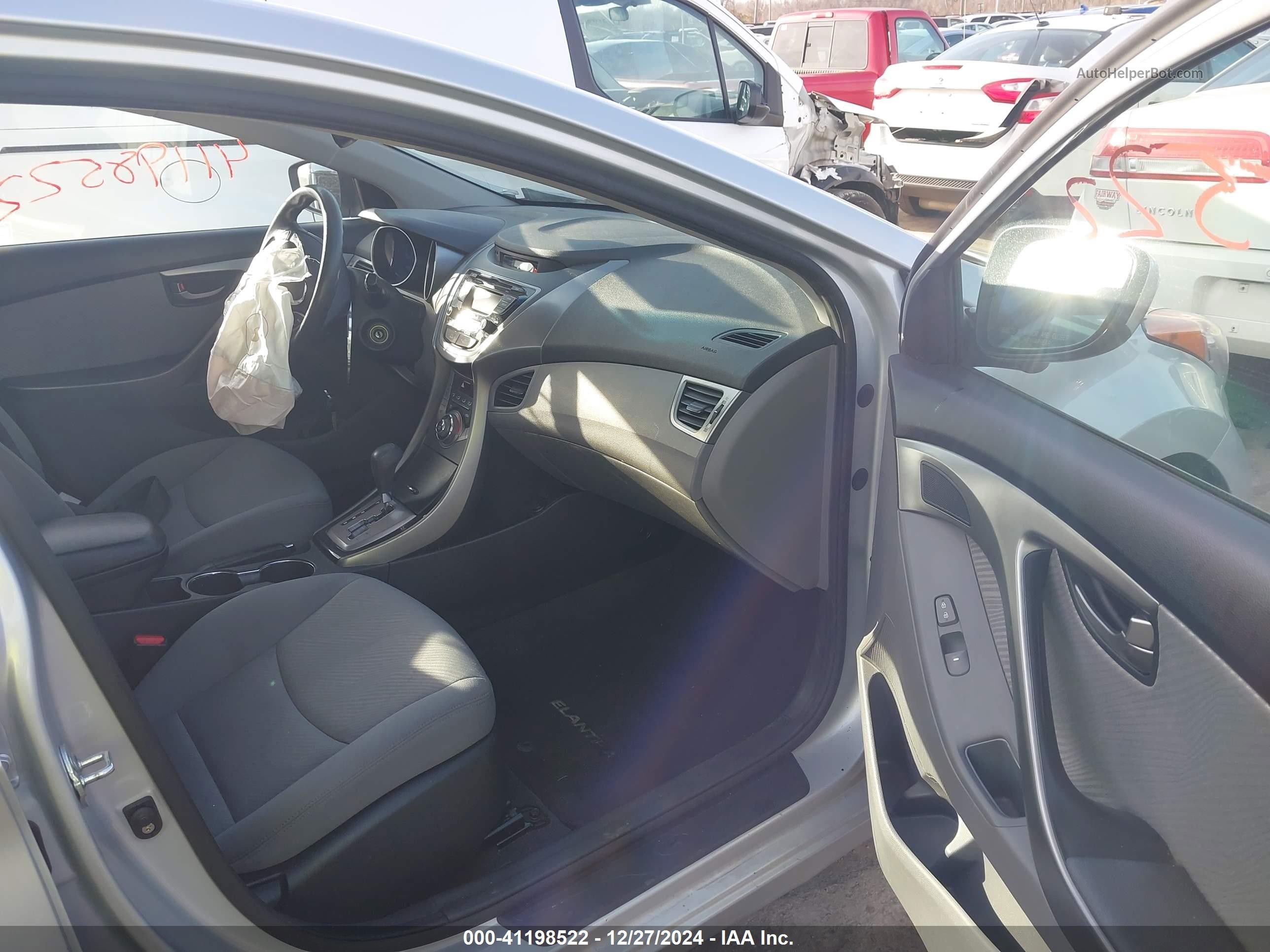2013 Hyundai Elantra Gls Серебряный vin: KMHDH4AE8DU960916