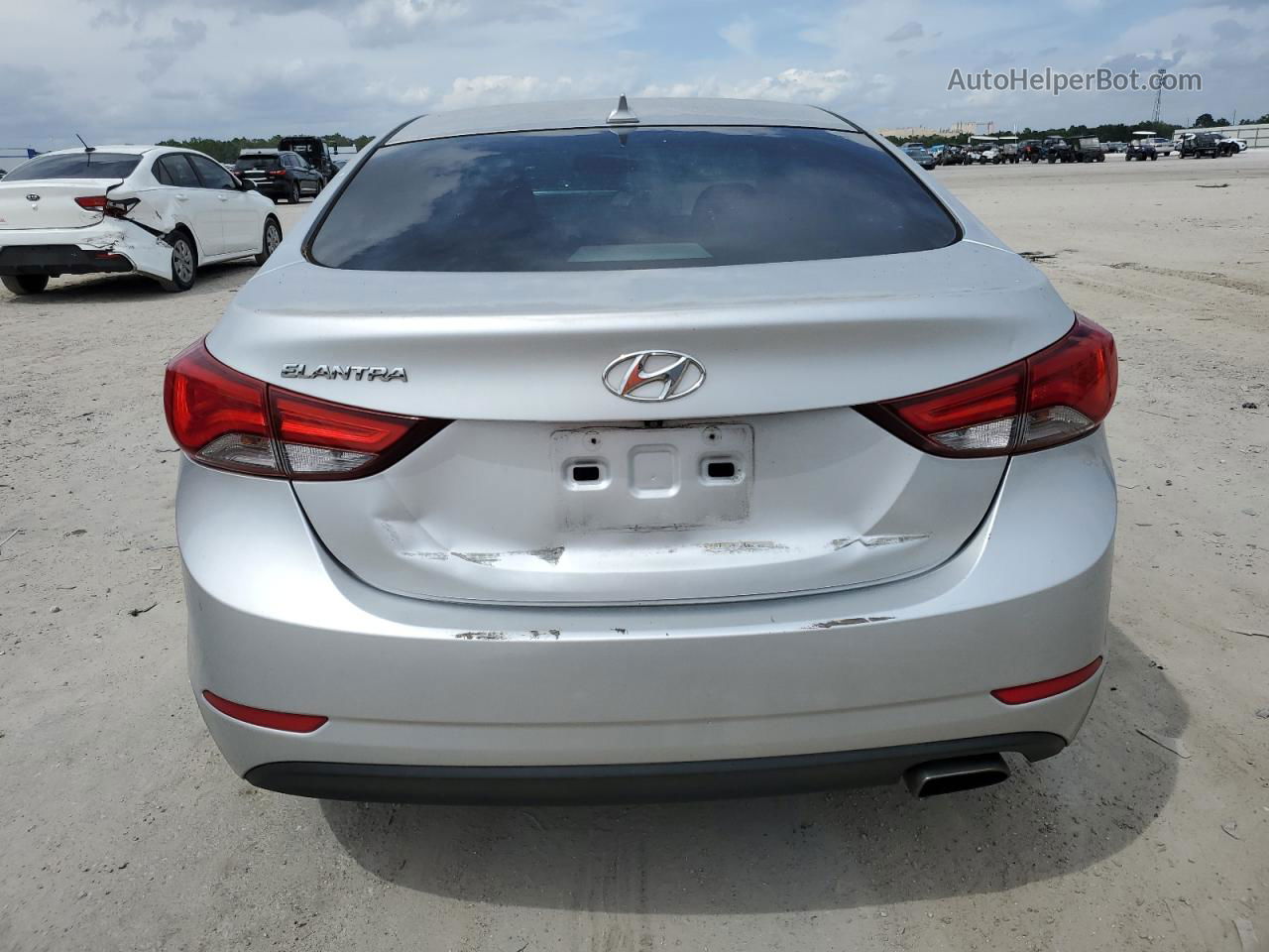 2016 Hyundai Elantra Se White vin: KMHDH4AH0GU489083