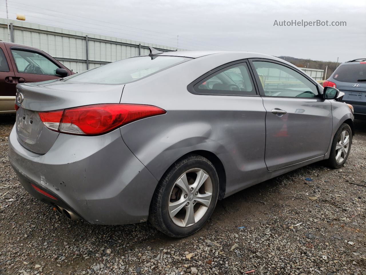 2013 Hyundai Elantra Coupe Gs Серебряный vin: KMHDH6AE7DU006850