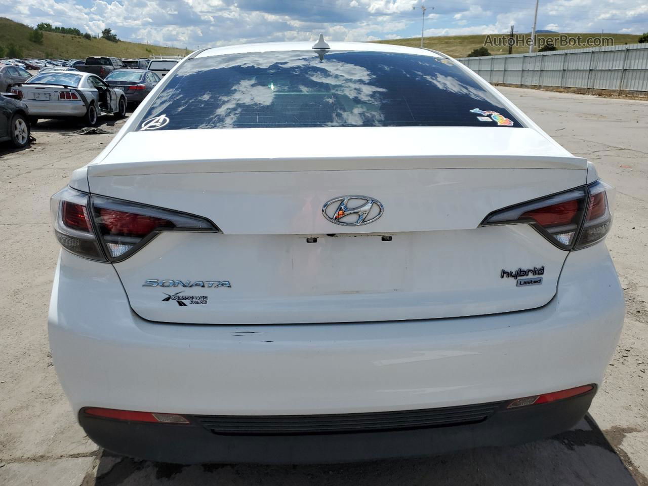 2017 Hyundai Sonata Hybrid White vin: KMHE34L34HA066787