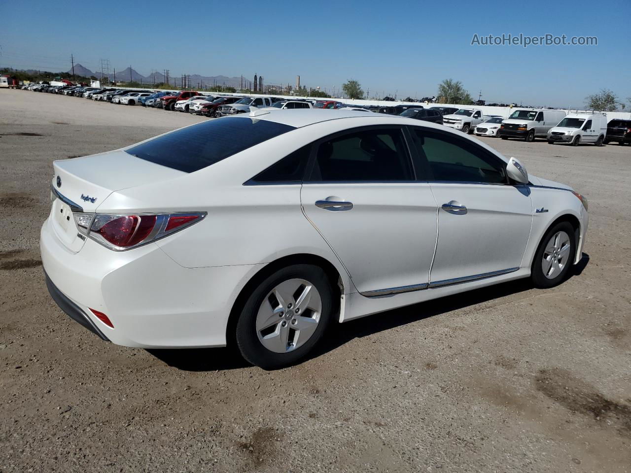 2012 Hyundai Sonata Hybrid White vin: KMHEC4A45CA034449