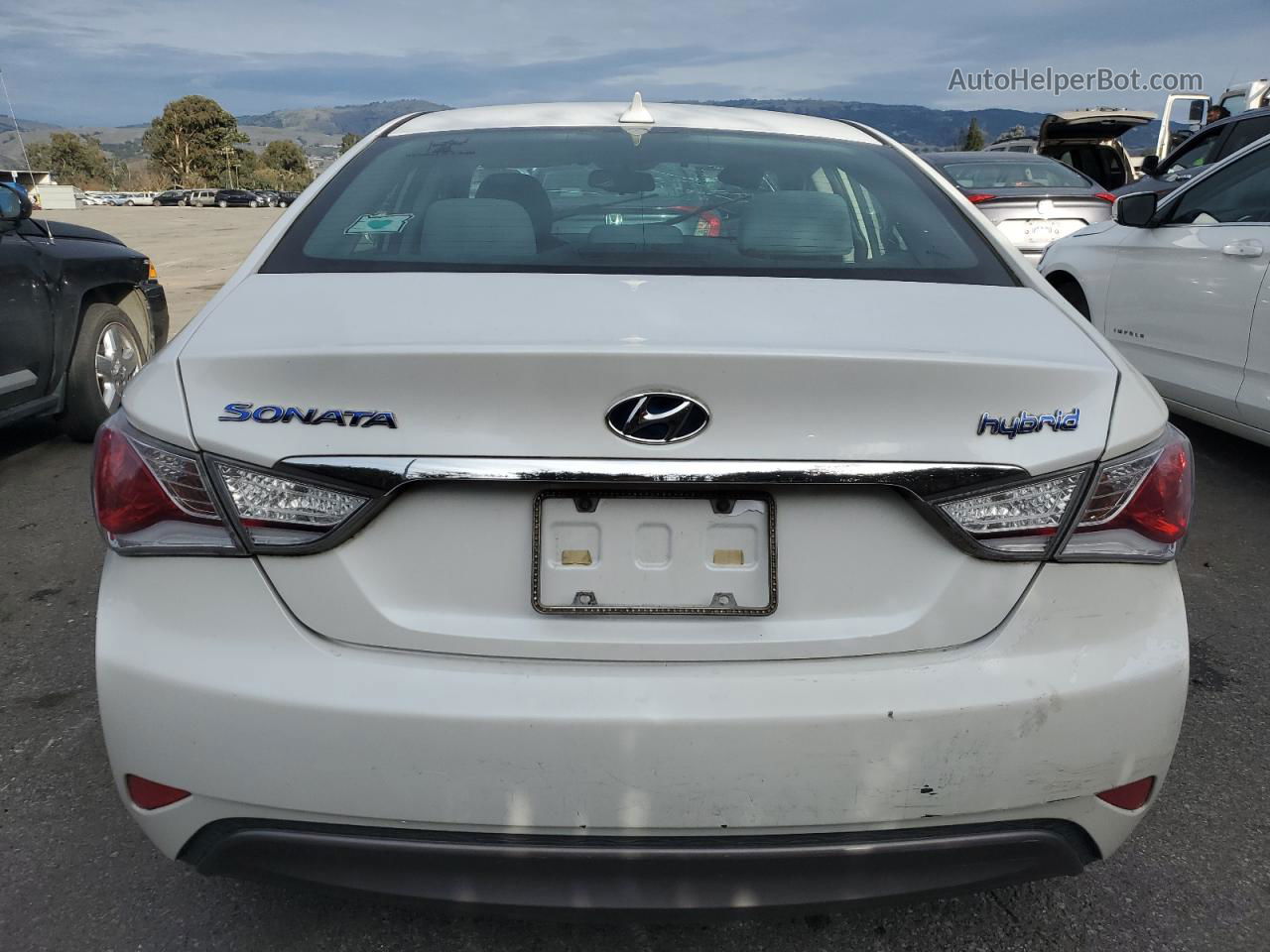 2013 Hyundai Sonata Hybrid White vin: KMHEC4A46DA074508