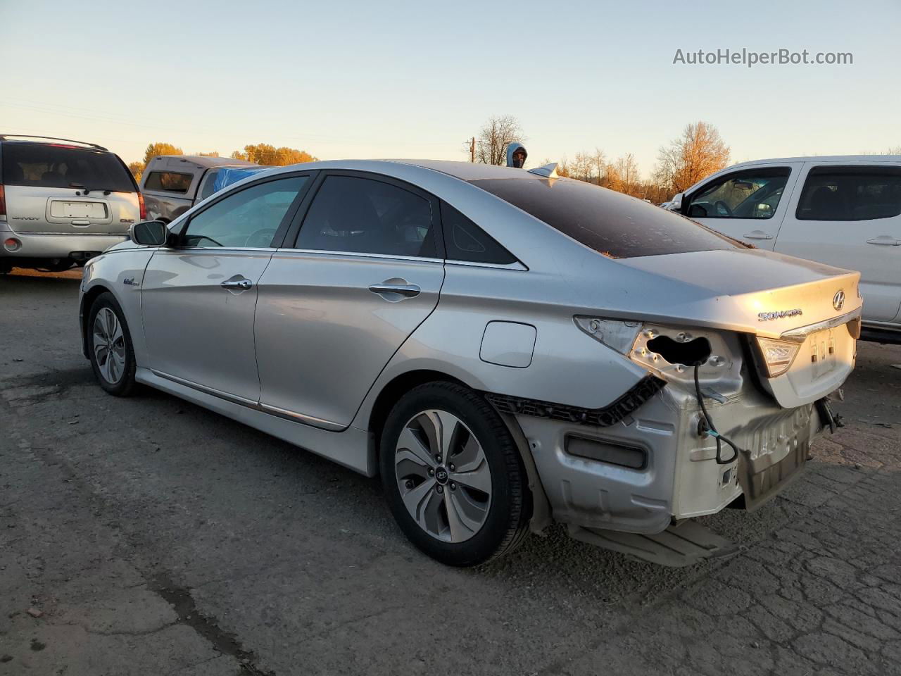 2013 Hyundai Sonata Hybrid Серебряный vin: KMHEC4A46DA079532