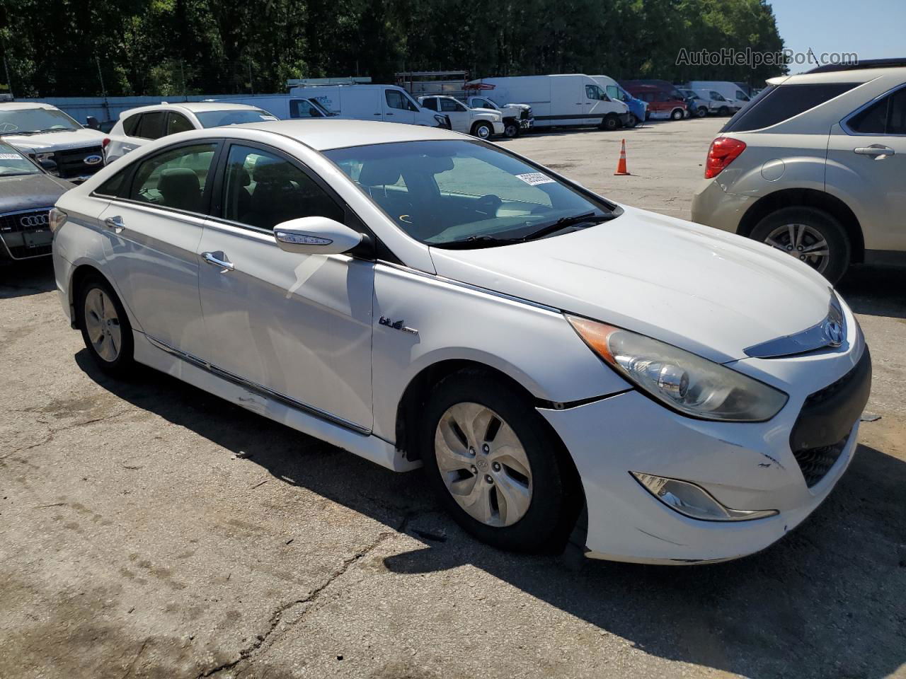 2013 Hyundai Sonata Hybrid White vin: KMHEC4A47DA051108