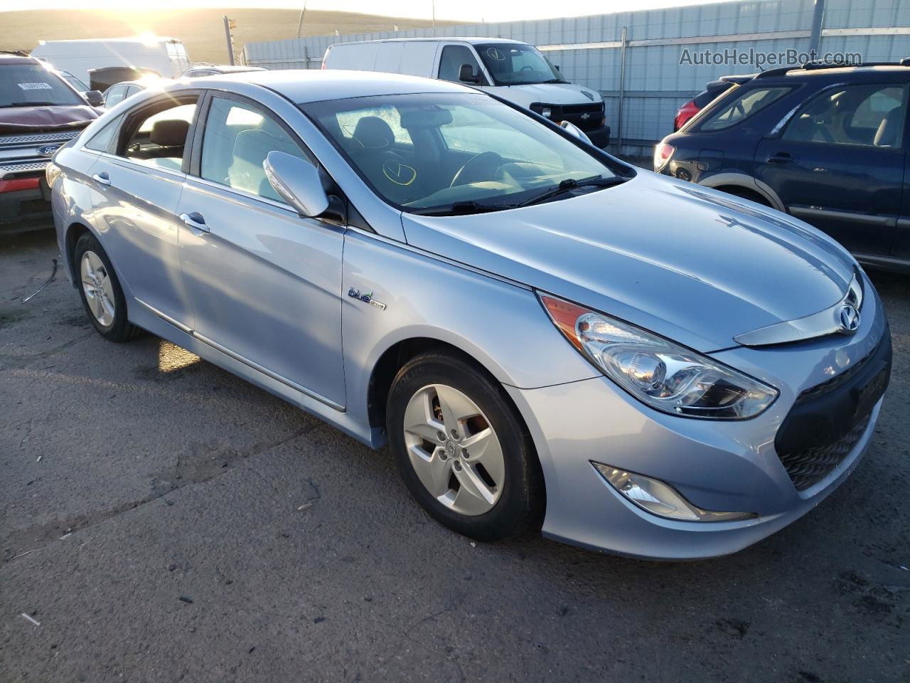 2012 Hyundai Sonata Hybrid Blue vin: KMHEC4A49CA042859