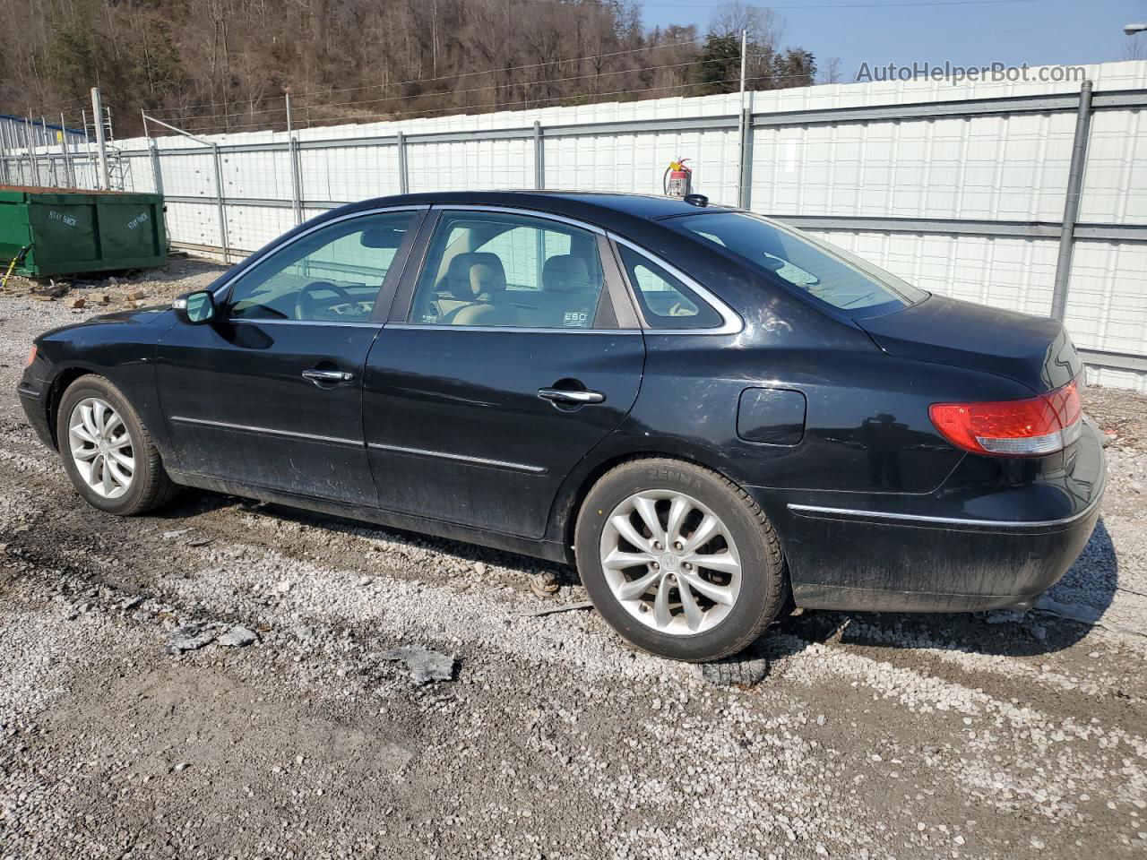 2008 Hyundai Azera Se Black vin: KMHFC46F18A302578