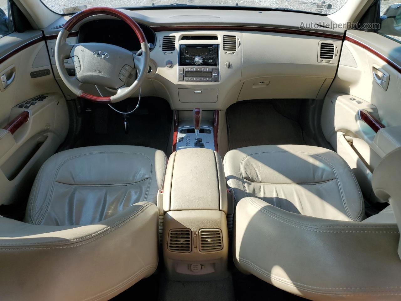 2008 Hyundai Azera Se Черный vin: KMHFC46F18A302578