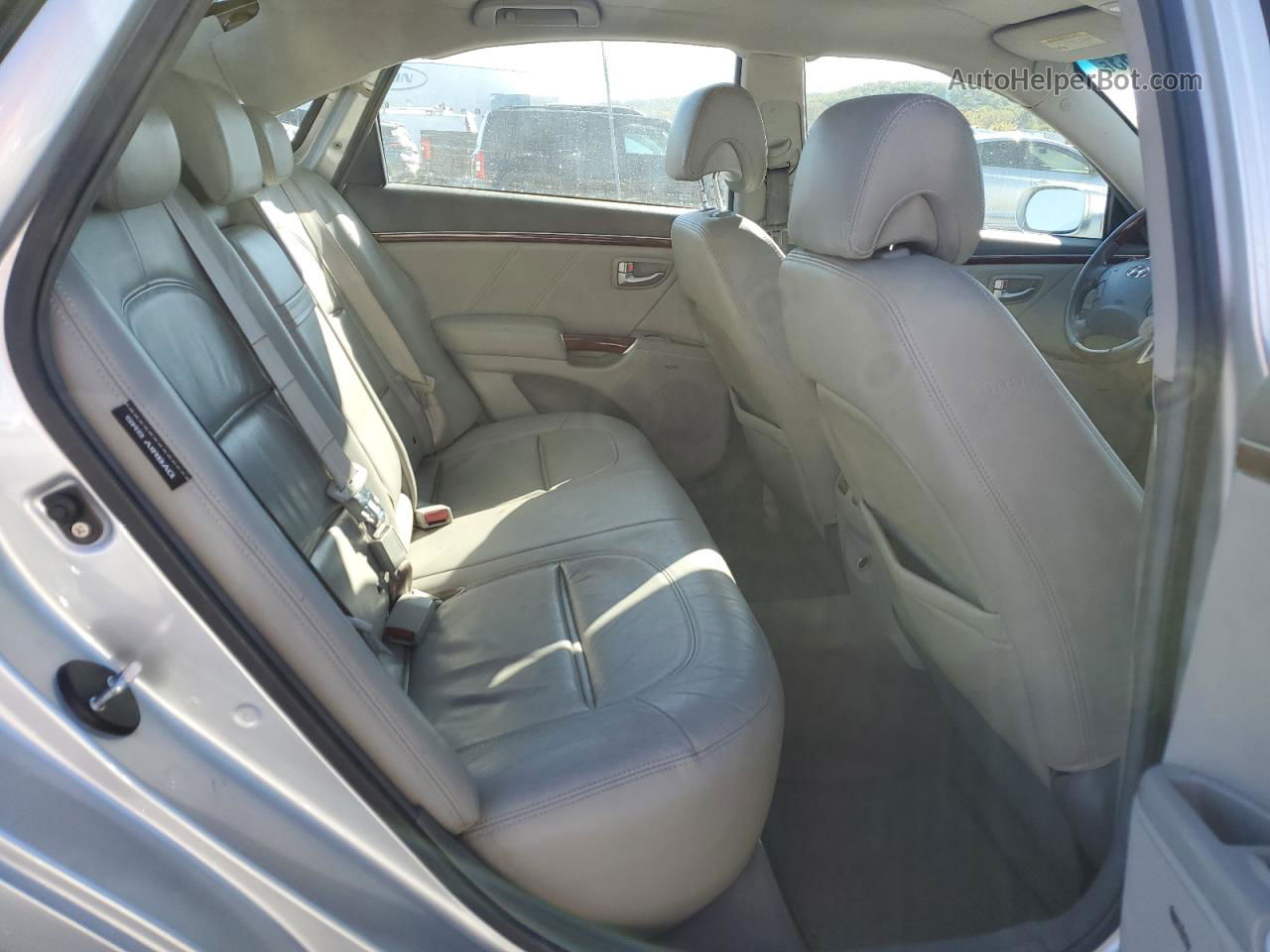 2008 Hyundai Azera Se Silver vin: KMHFC46F38A319320