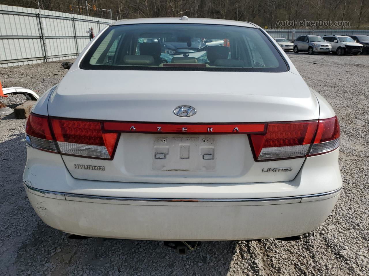 2008 Hyundai Azera Se White vin: KMHFC46F48A290586