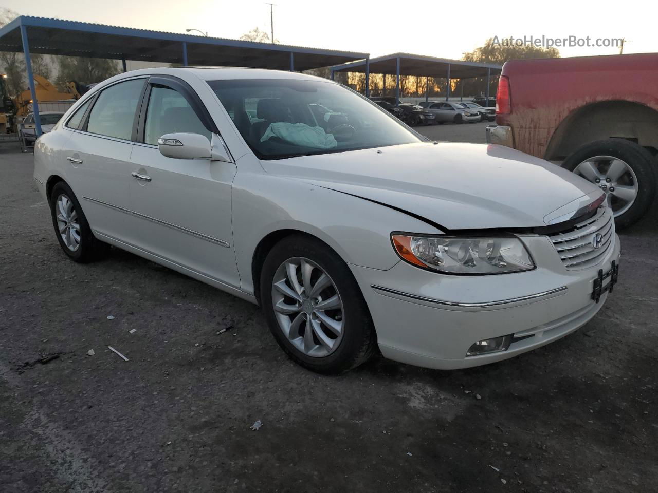 2008 Hyundai Azera Se White vin: KMHFC46F48A310979