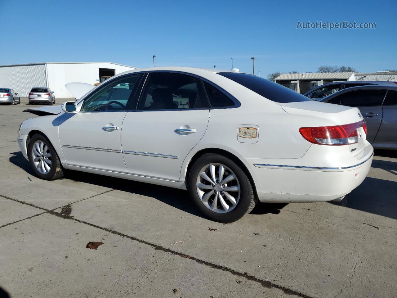 2008 Hyundai Azera Se White vin: KMHFC46F58A310344