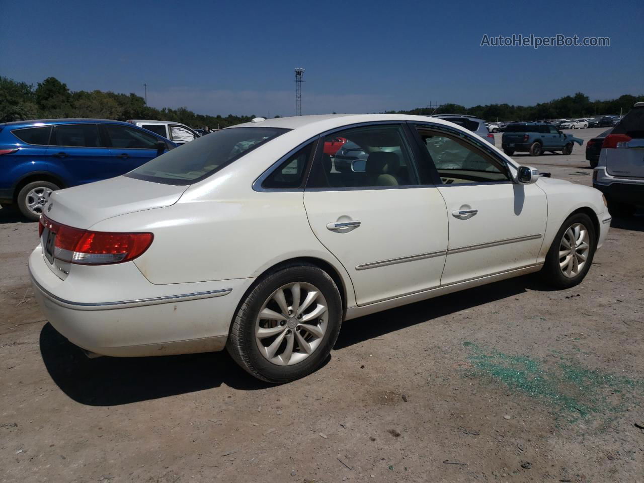 2008 Hyundai Azera Se White vin: KMHFC46F98A265117