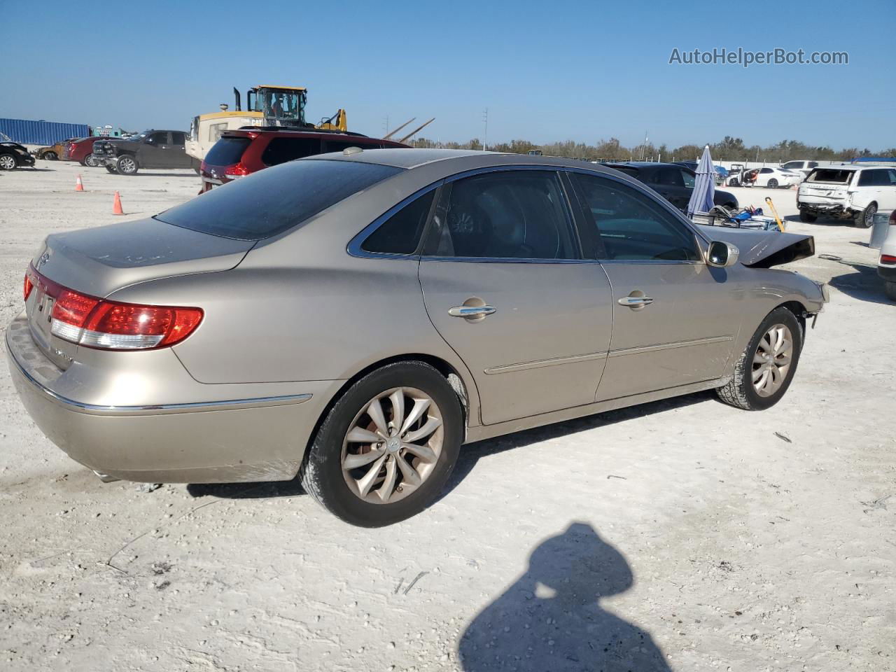 2008 Hyundai Azera Se Желто-коричневый vin: KMHFC46F98A265523