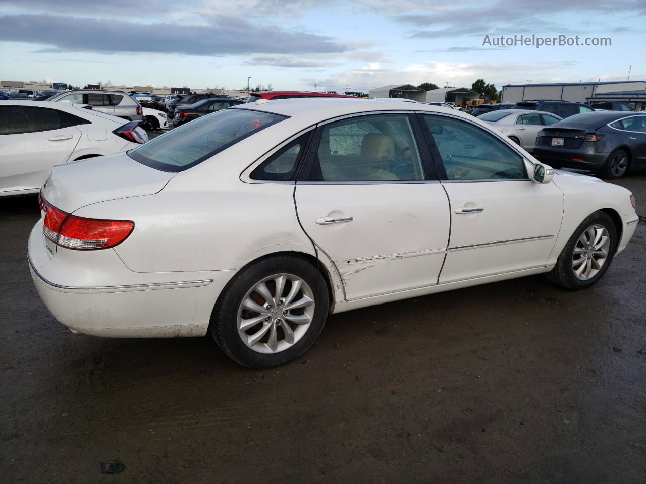 2008 Hyundai Azera Se White vin: KMHFC46F98A296495