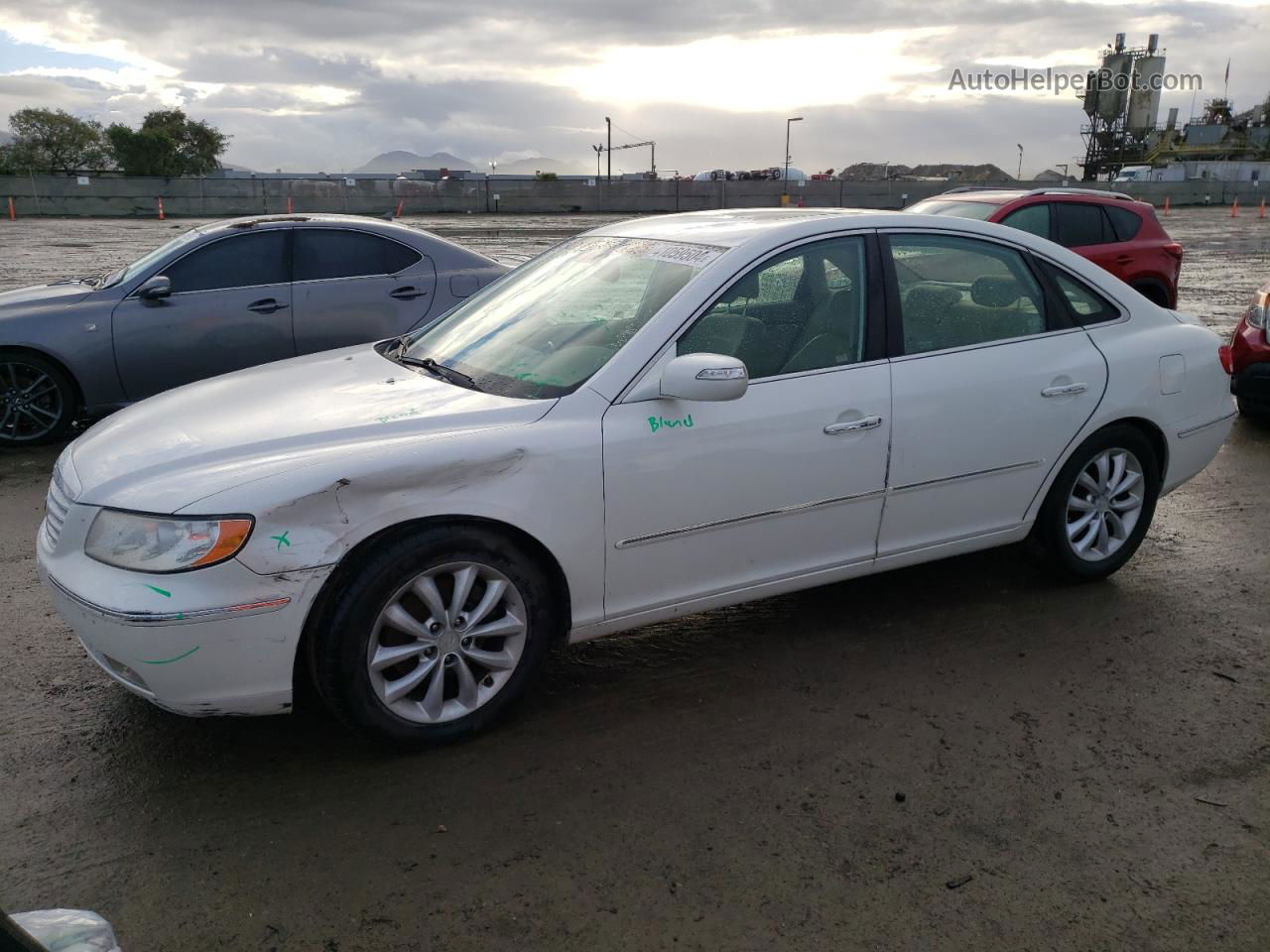 2008 Hyundai Azera Se White vin: KMHFC46F98A296495