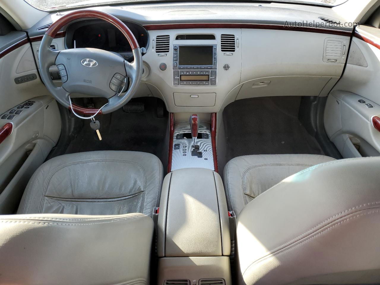 2008 Hyundai Azera Se Серебряный vin: KMHFC46FX8A332727