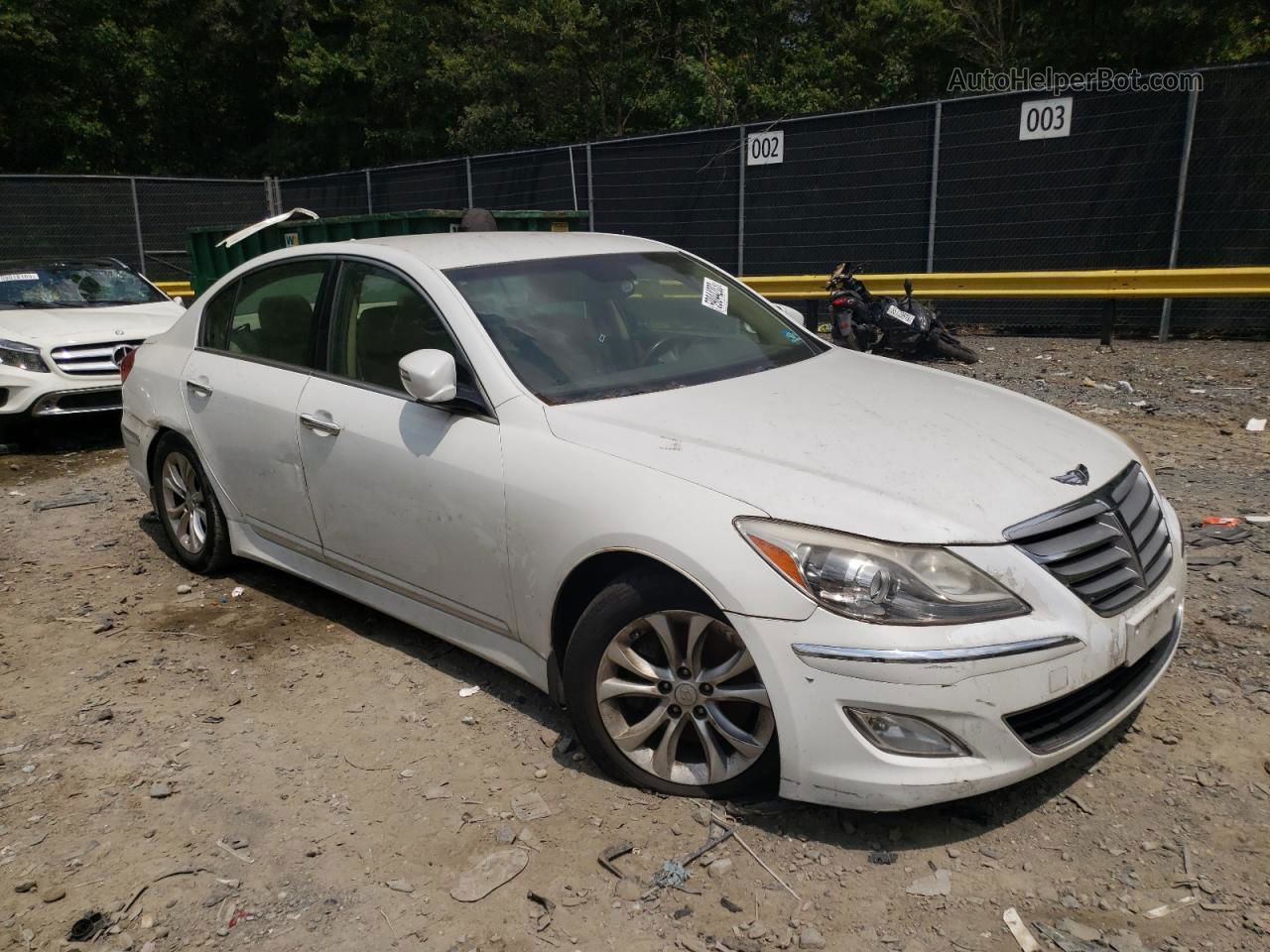 2013 Hyundai Genesis 3.8l White vin: KMHGC4DD0DU215284