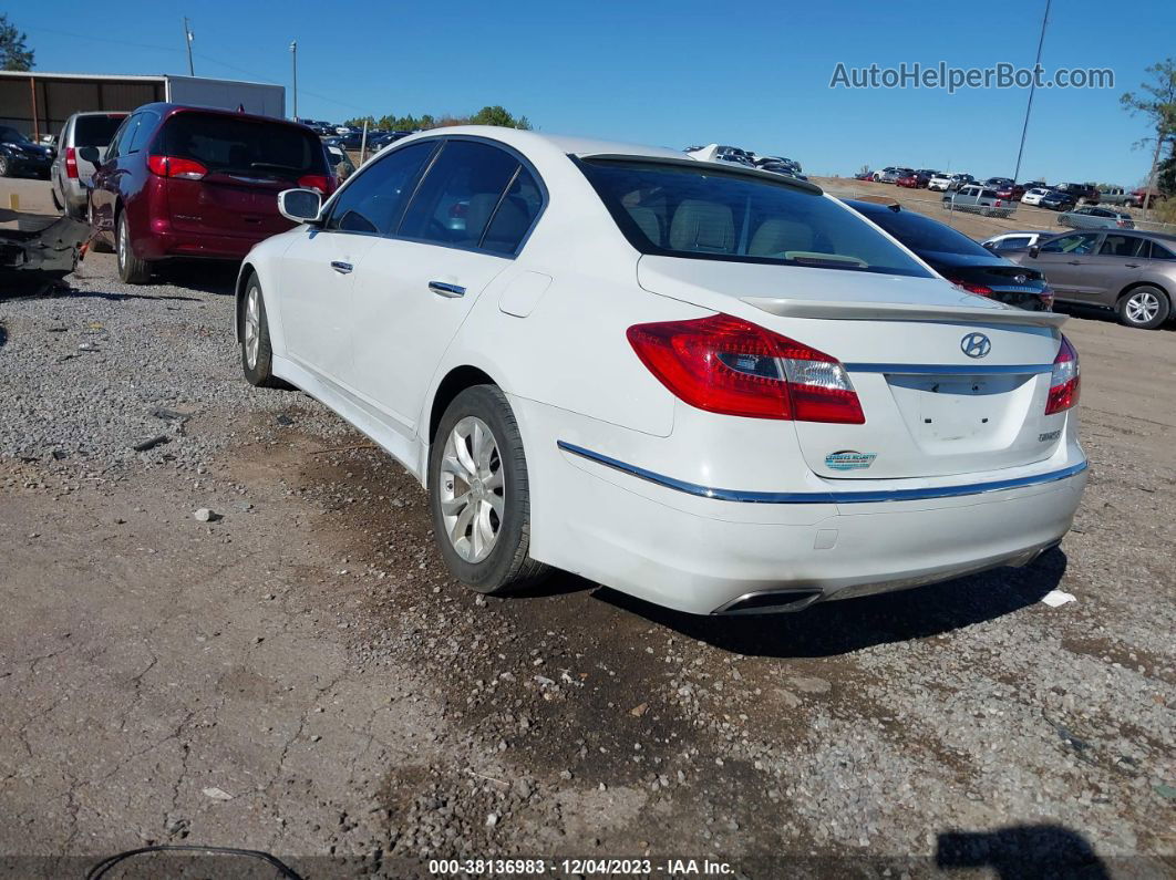 2013 Hyundai Genesis 3.8 White vin: KMHGC4DD0DU219769