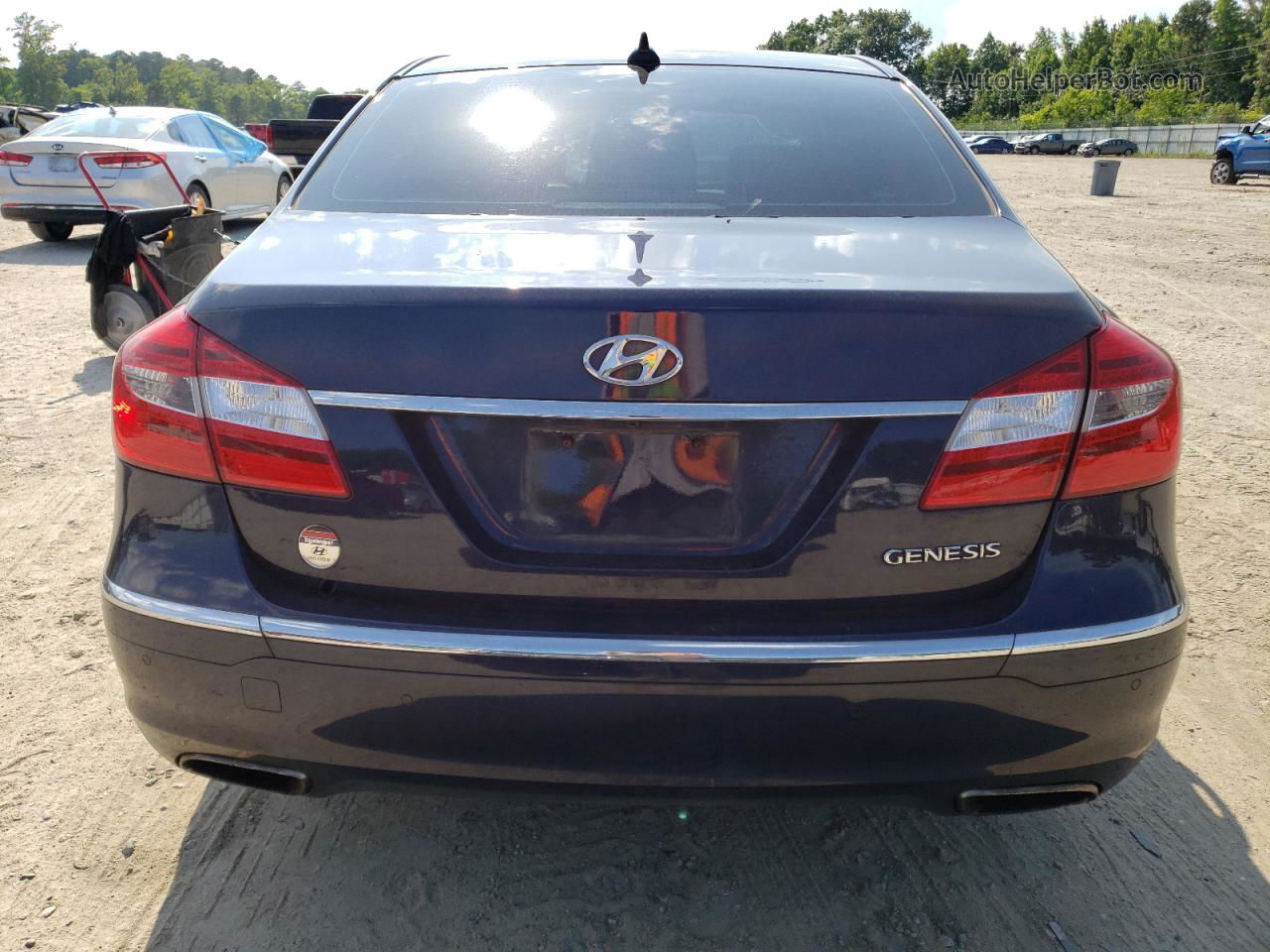 2013 Hyundai Genesis 3.8l Синий vin: KMHGC4DD0DU224731