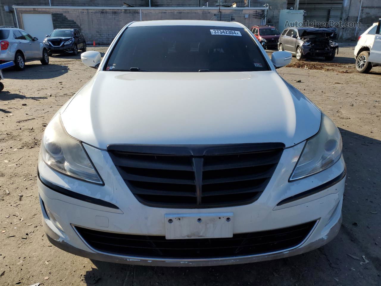 2013 Hyundai Genesis 3.8l White vin: KMHGC4DD0DU229671