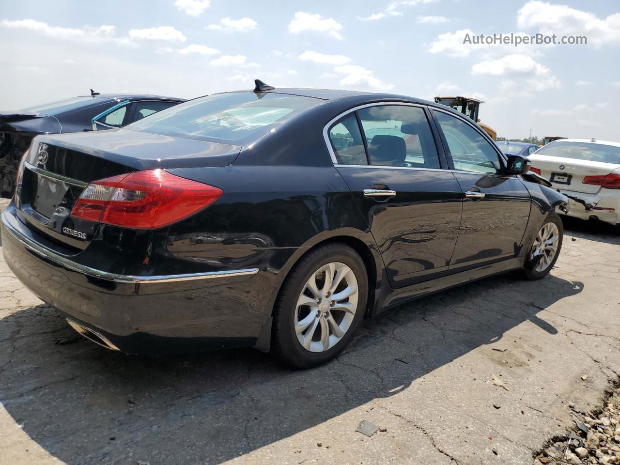 2013 Hyundai Genesis 3.8l Черный vin: KMHGC4DD1DU226164