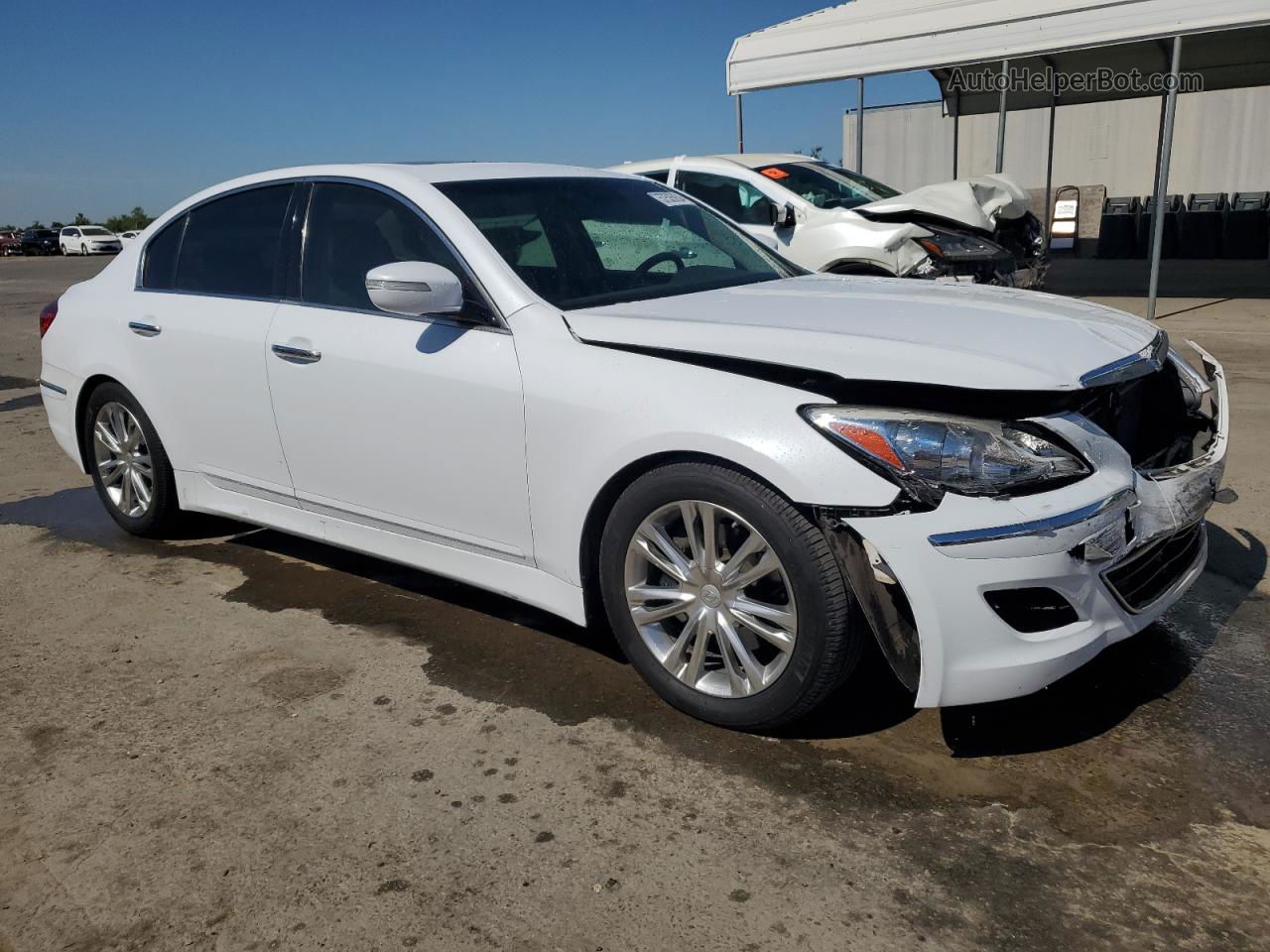 2013 Hyundai Genesis 3.8l Белый vin: KMHGC4DD1DU257740