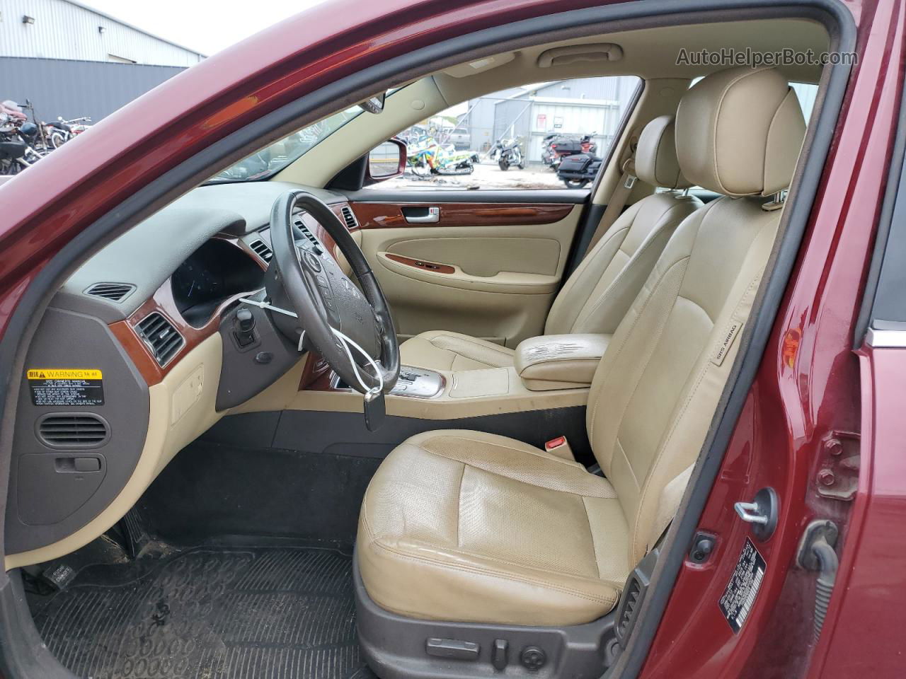 2013 Hyundai Genesis 3.8l Maroon vin: KMHGC4DD2DU232409