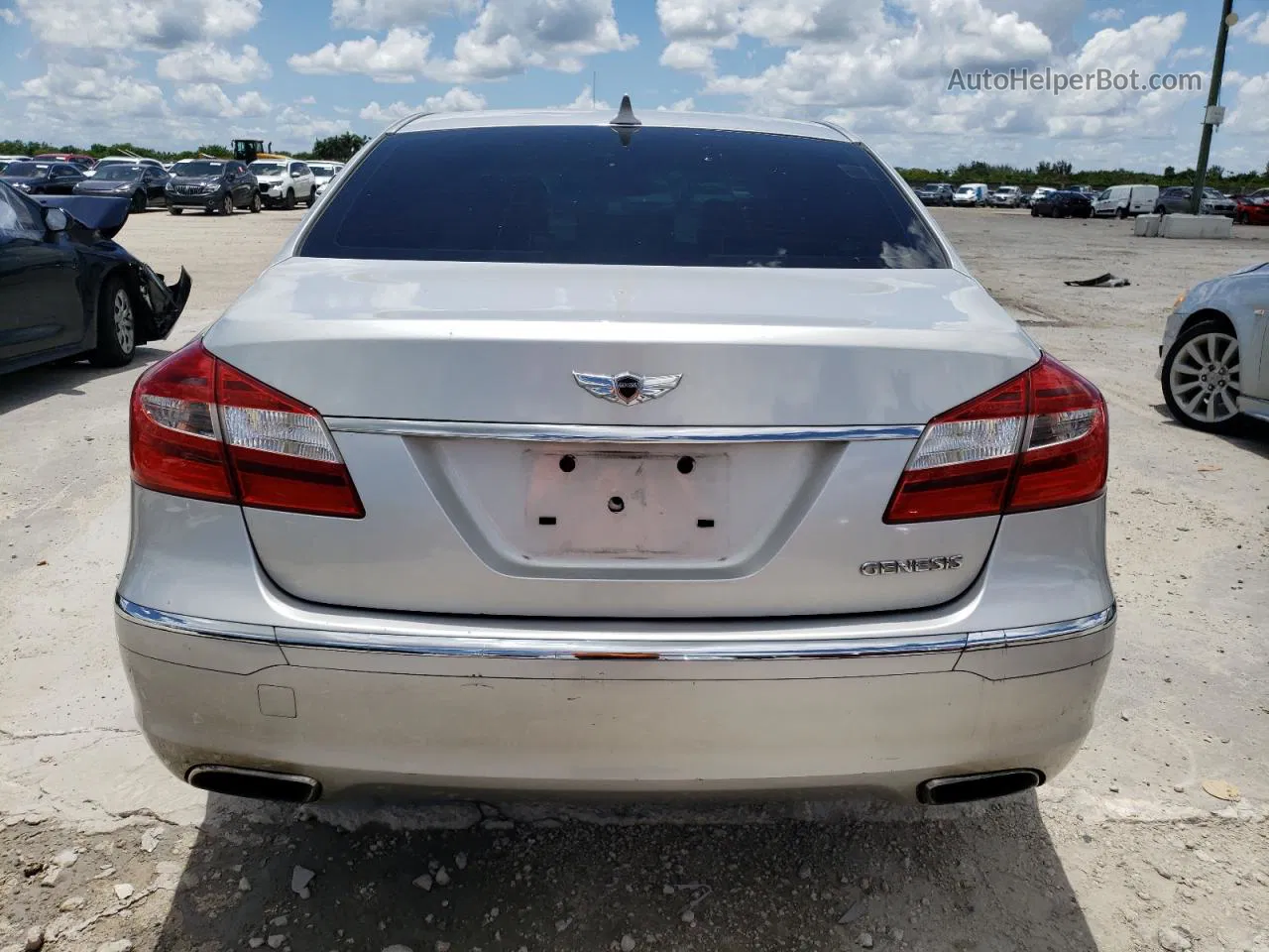 2013 Hyundai Genesis 3.8l Silver vin: KMHGC4DD2DU241207