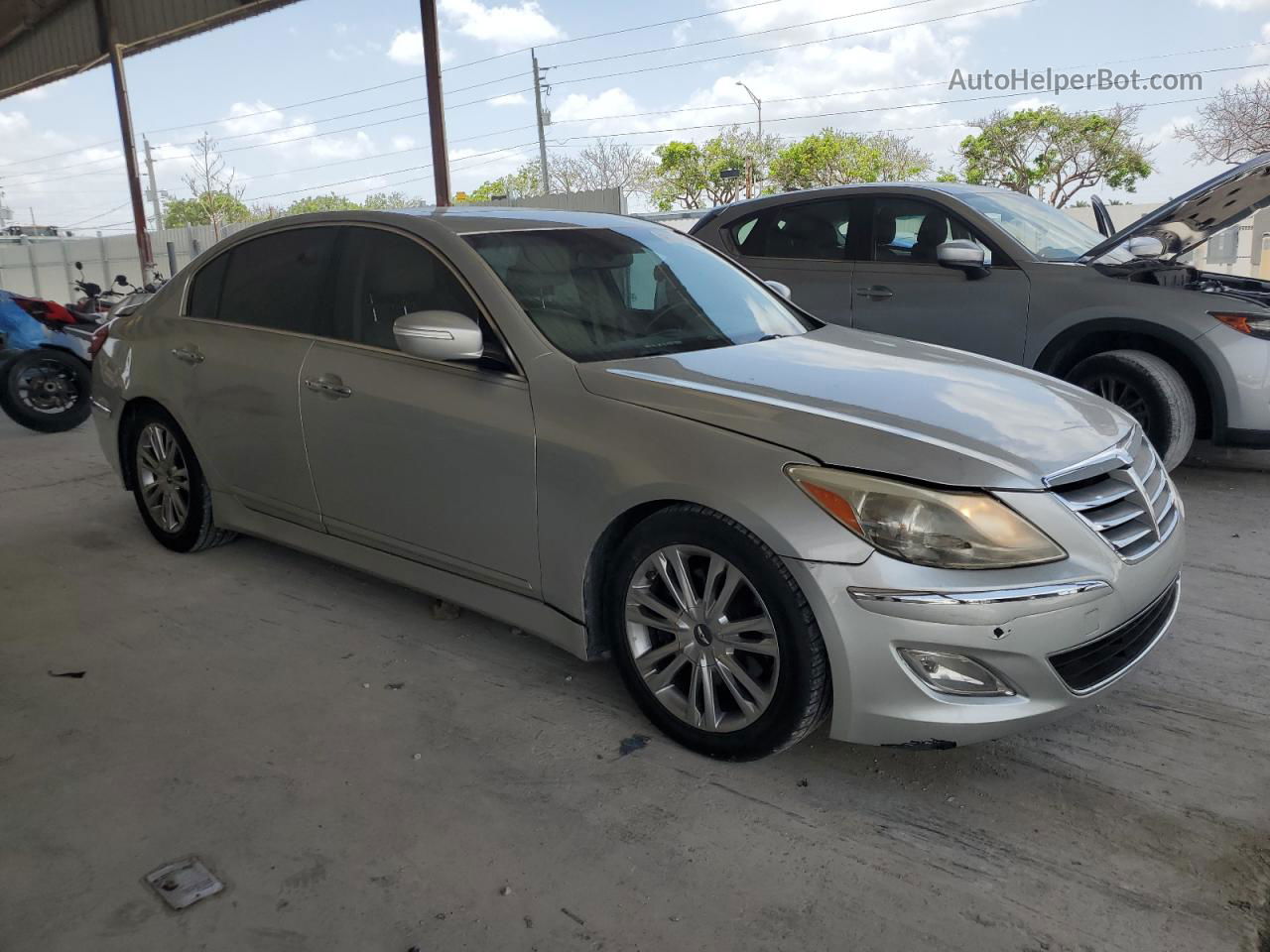 2013 Hyundai Genesis 3.8l Silver vin: KMHGC4DD2DU257729