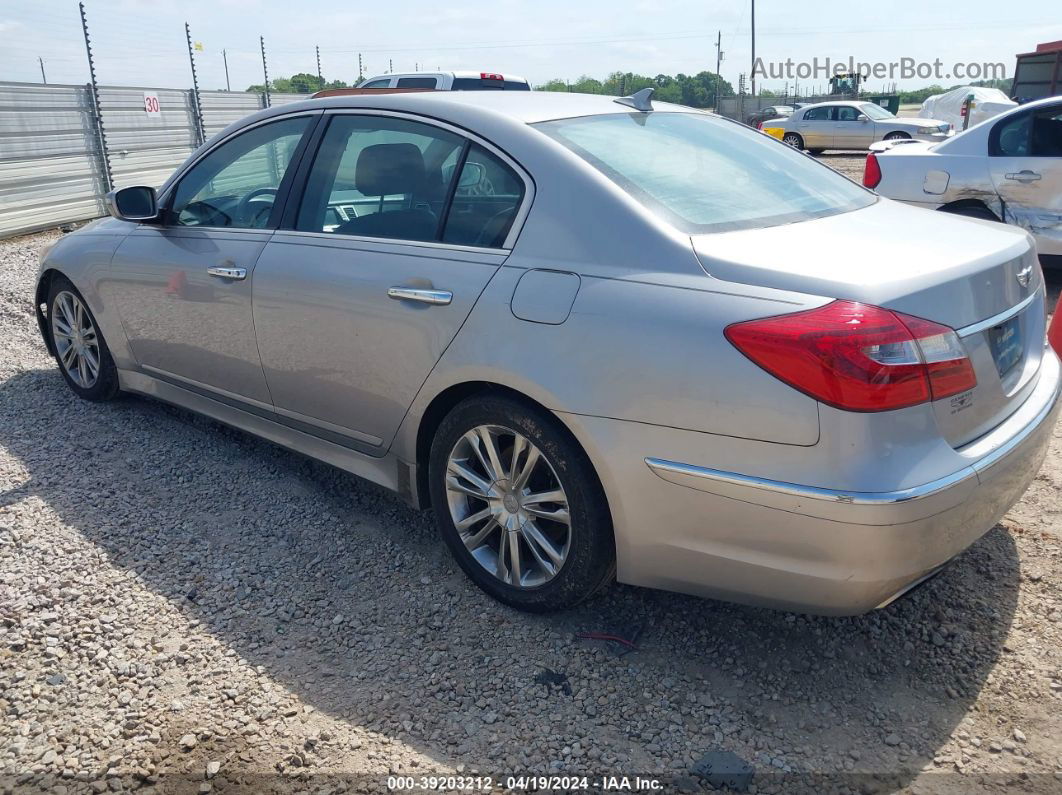 2013 Hyundai Genesis 3.8 Серебряный vin: KMHGC4DD3DU208846