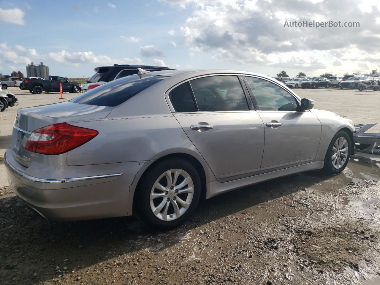 2013 Hyundai Genesis 3.8l Silver vin: KMHGC4DD3DU209589