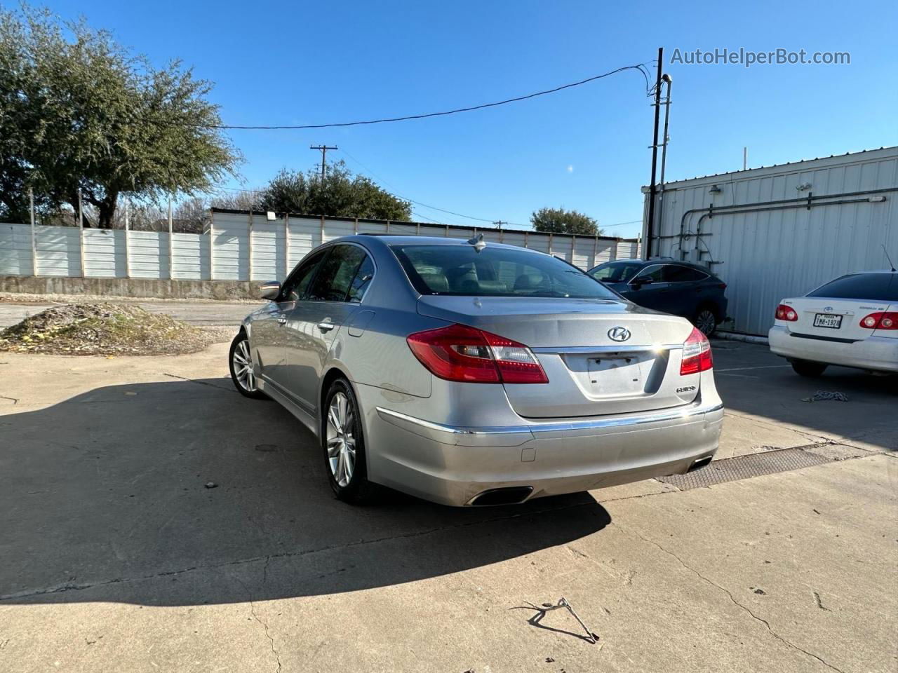 2013 Hyundai Genesis 3.8l Silver vin: KMHGC4DD3DU222214