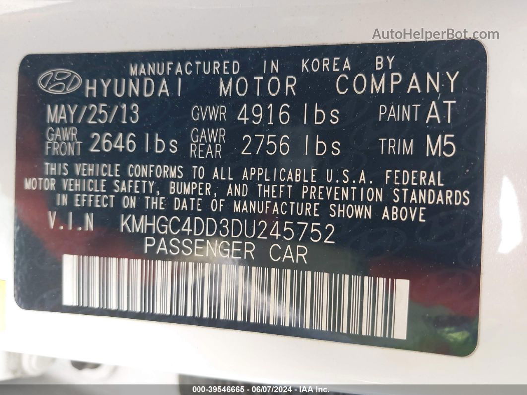 2013 Hyundai Genesis 3.8 White vin: KMHGC4DD3DU245752
