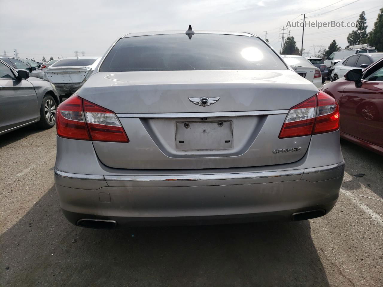 2013 Hyundai Genesis 3.8l Silver vin: KMHGC4DD3DU250997